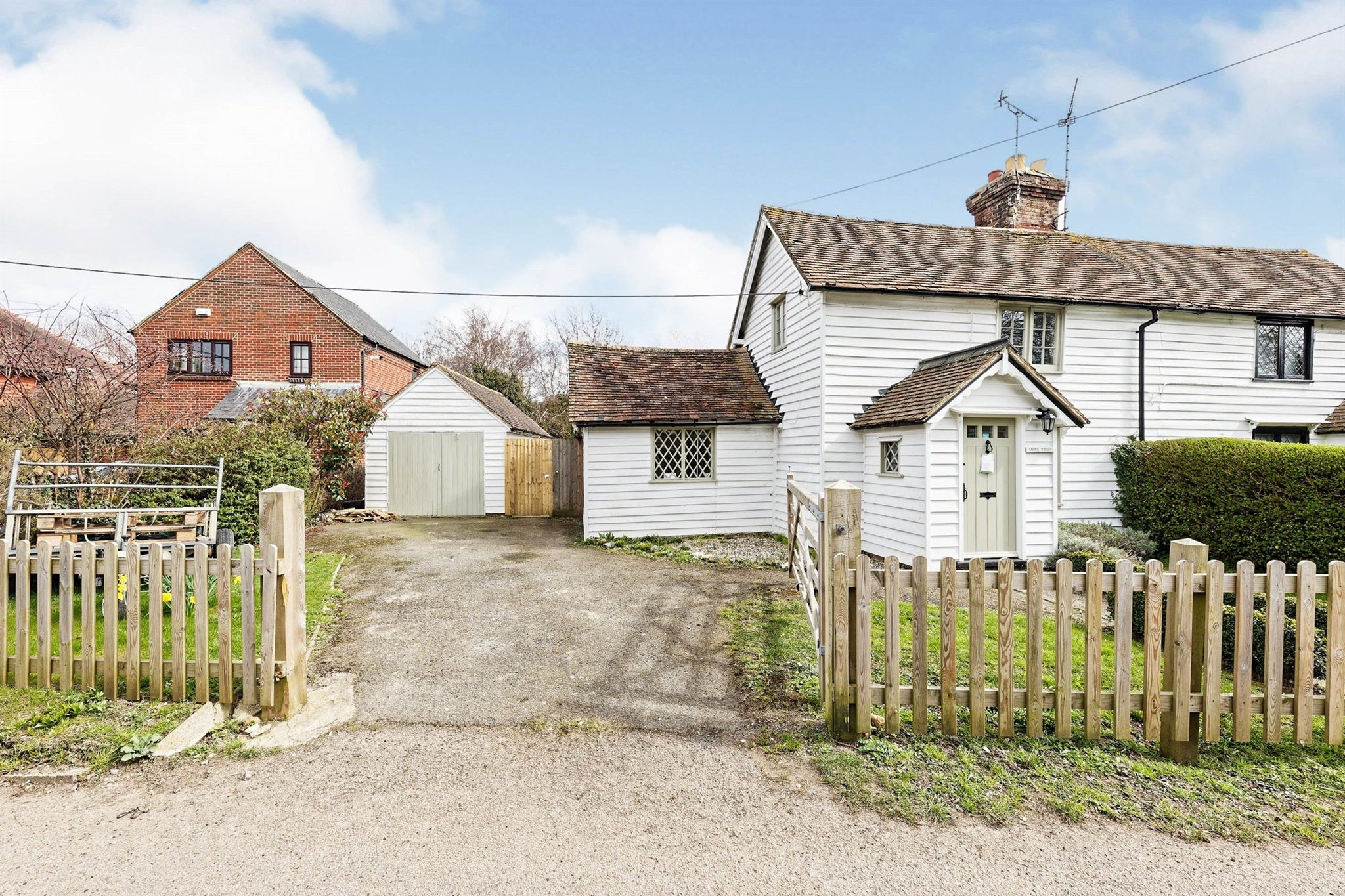 2 bed property for sale in Painters Forstal, Faversham ME13 Zoopla