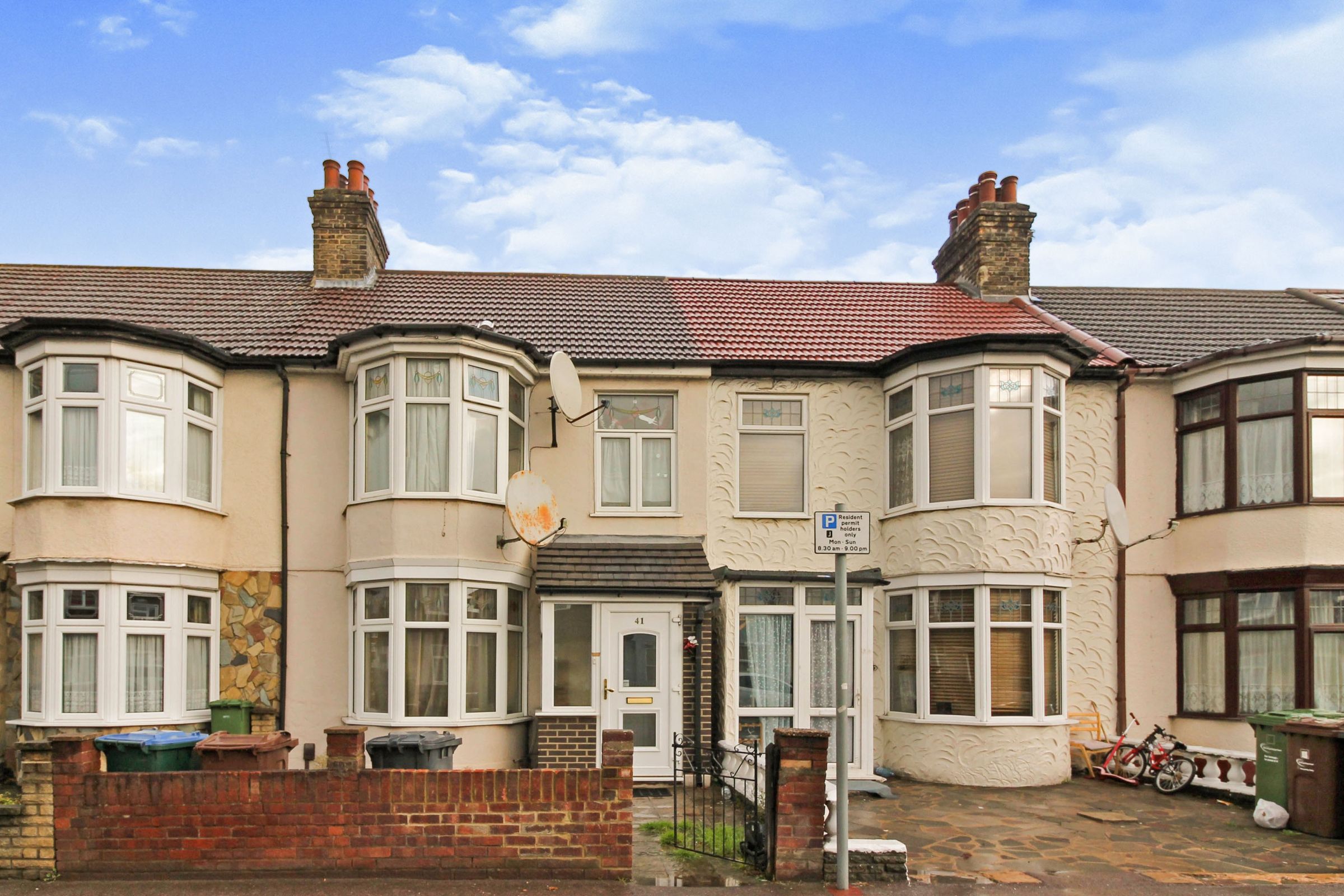 3 bed detached house for sale in Movers Lane, Barking IG11 Zoopla