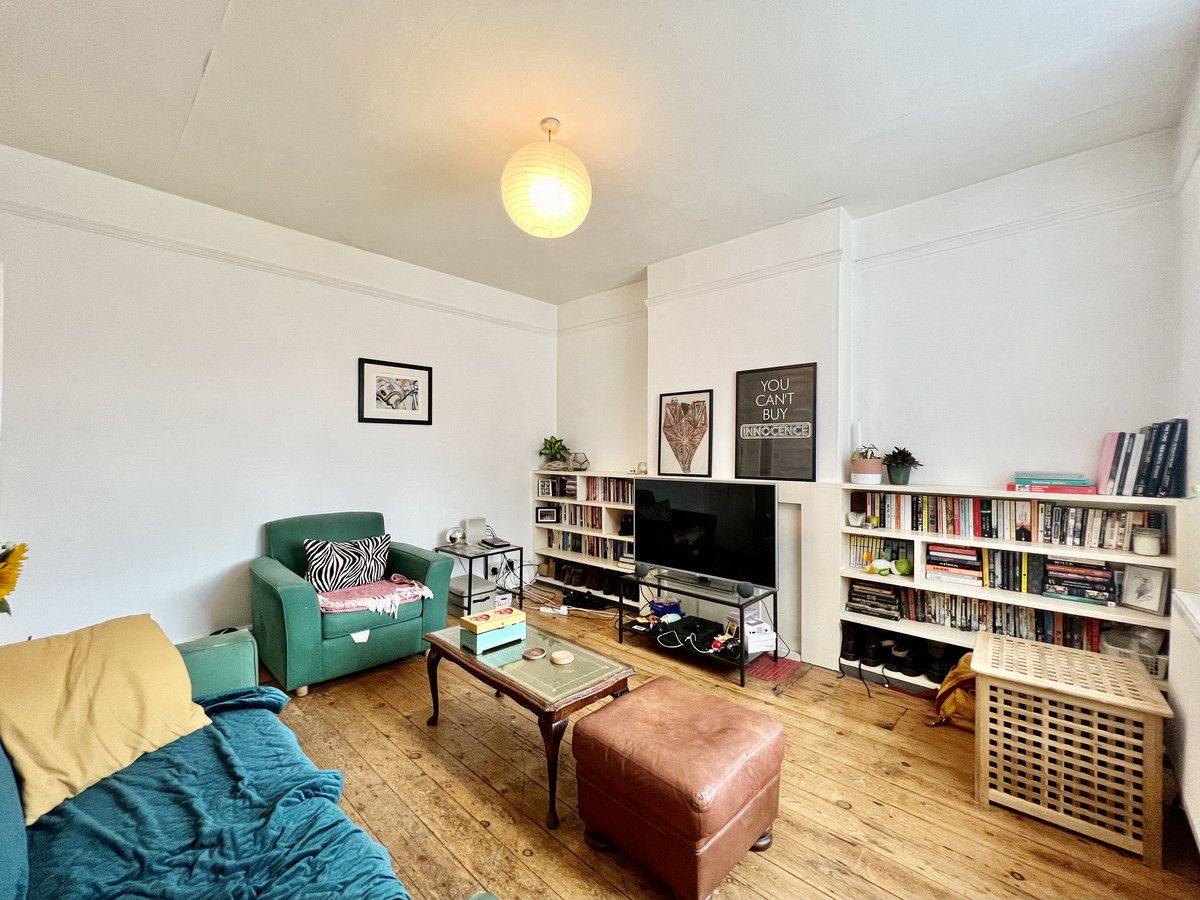 4 bed property for sale in Park Road, Loughborough LE11 Zoopla