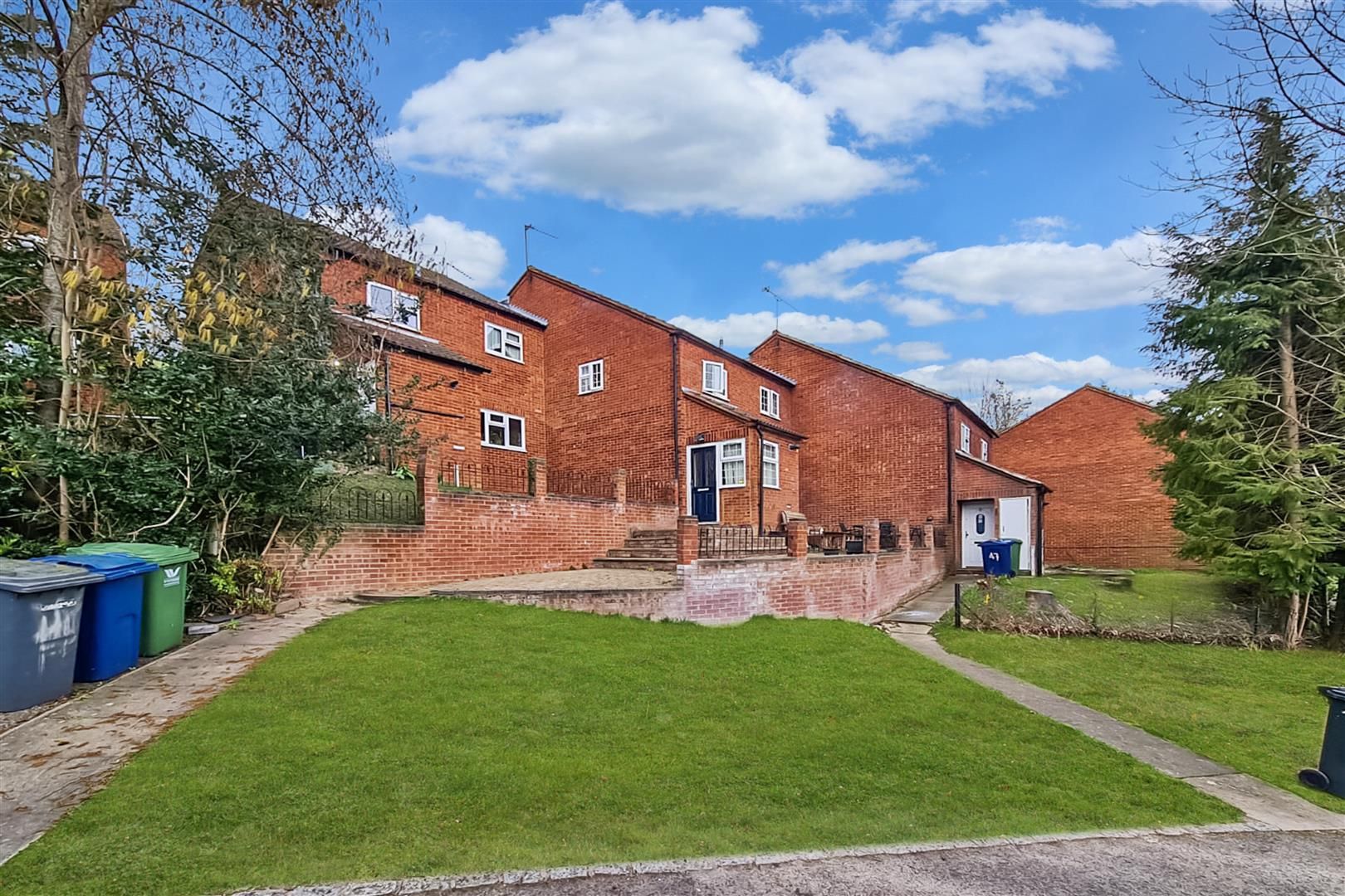 3 bed property to rent in Brecon Way, High HP13 Zoopla