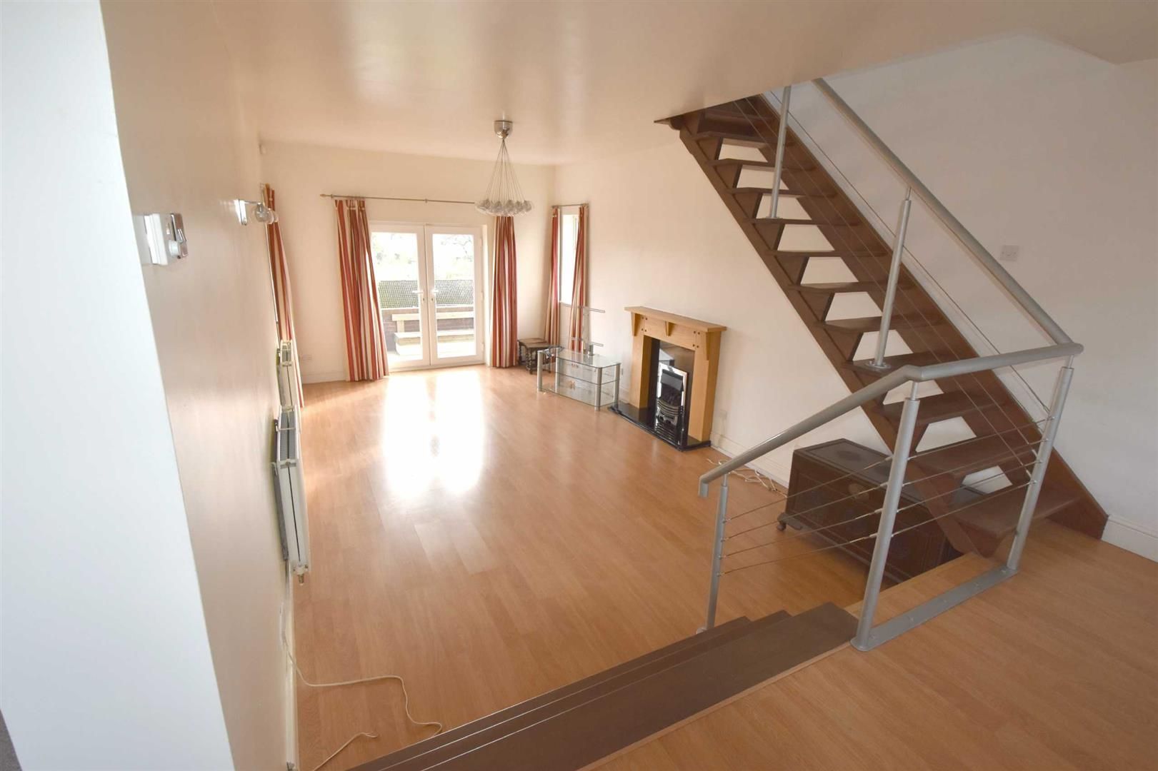 2 bed detached bungalow to rent in Broadfield Road, Knowle, Bristol BS4