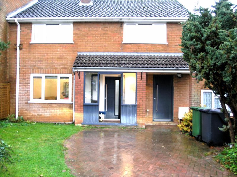 3 bed terraced house for sale in Waverley Crescent, Romsley, Halesowen