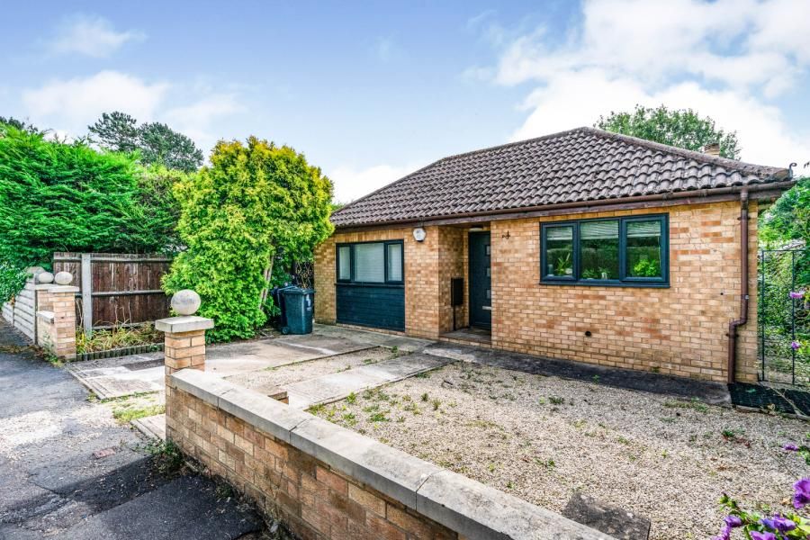 3 bed bungalow for sale in Lone Tree Avenue, Impington, Cambridge CB24