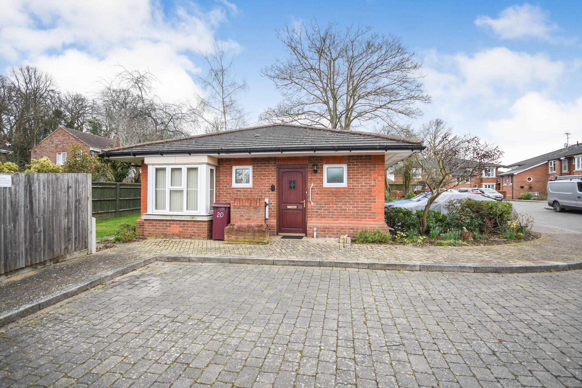 2 bed detached bungalow for sale in Shilling Close, Tilehurst, Reading RG30 Zoopla
