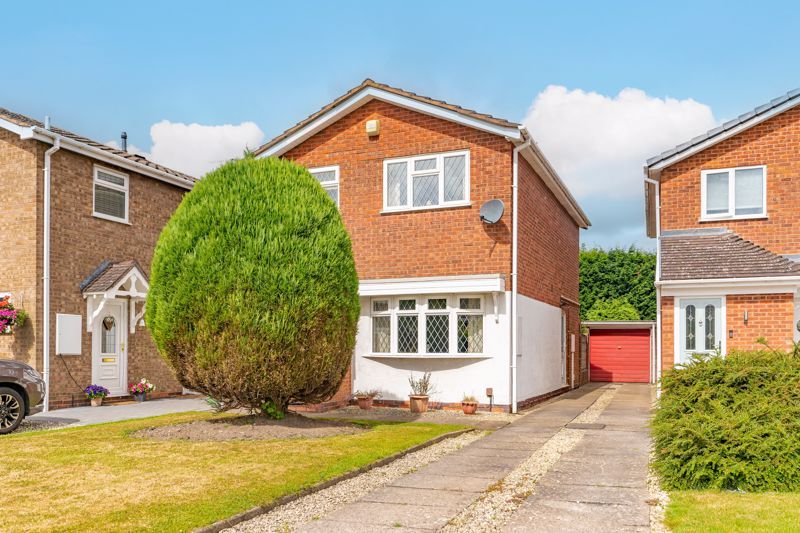 3 bed detached house for sale in Kittiwake Drive, Brierley Hill, West