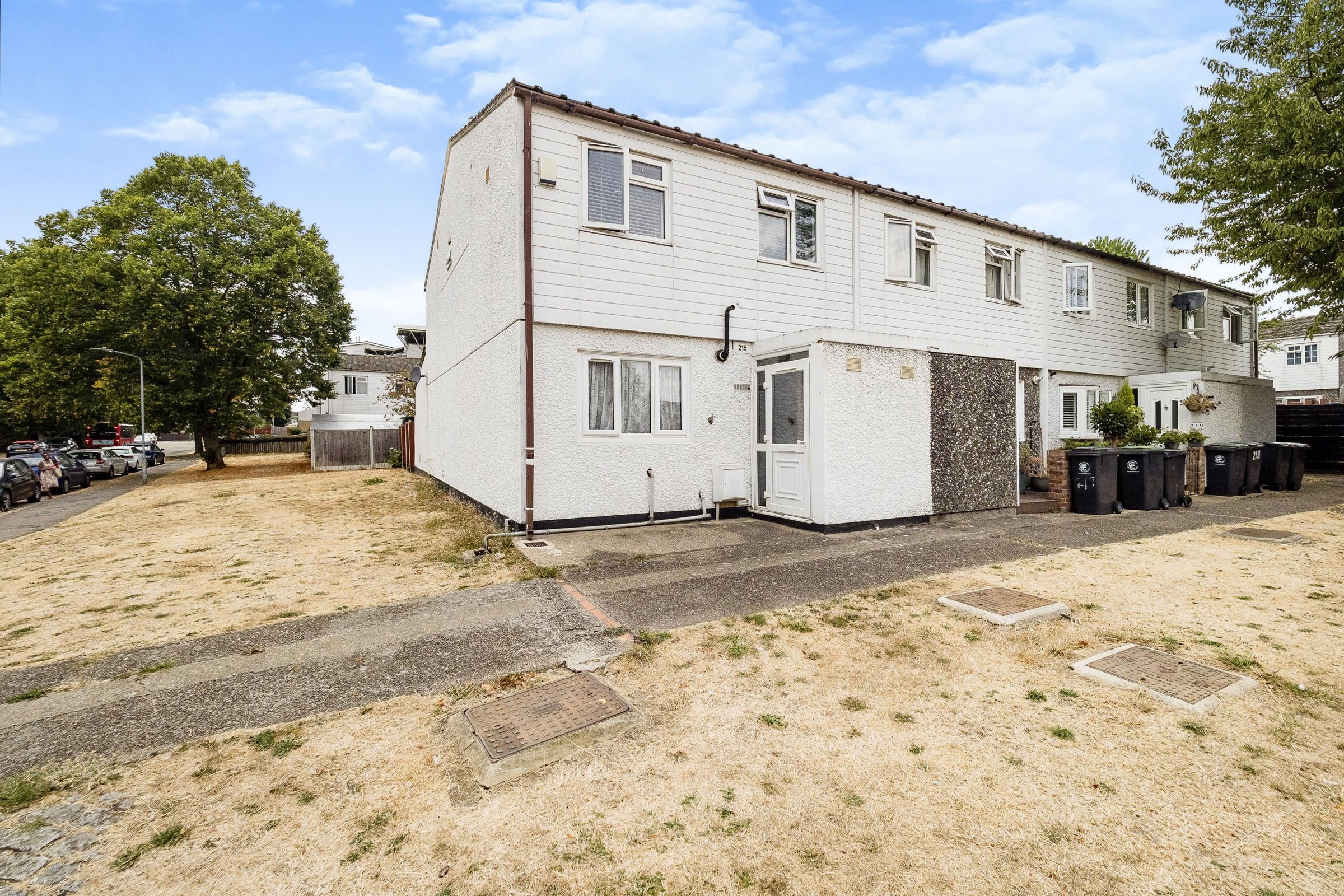 4 bed end terrace house for sale in Copperfield, Chigwell IG7 Zoopla