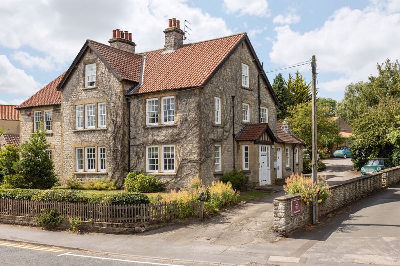 5 bed semidetached house for sale in Bondgate, Helmsley, York YO62