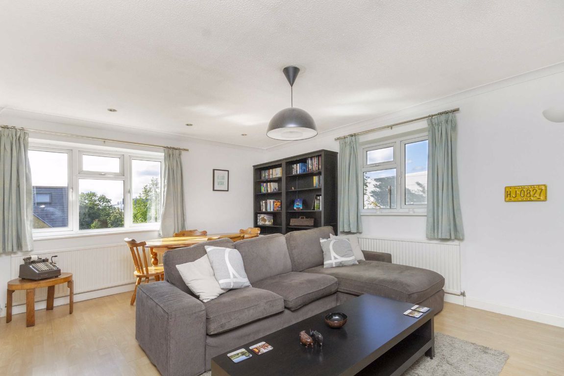 2 bed flat to rent in Alexandria Road, London W13 Zoopla