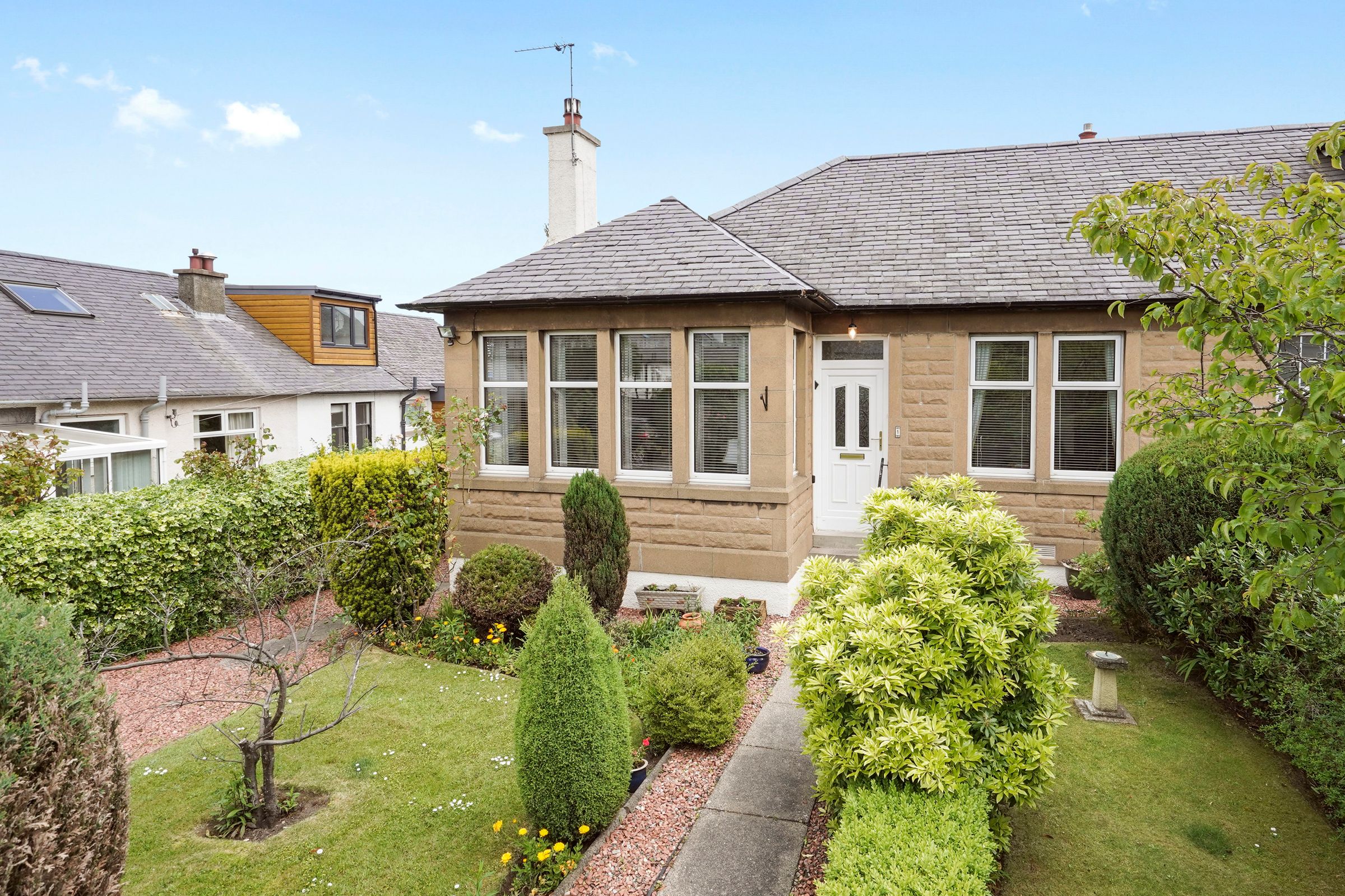 2 bed semidetached bungalow for sale in 1 Hamilton Grove, Duddingston