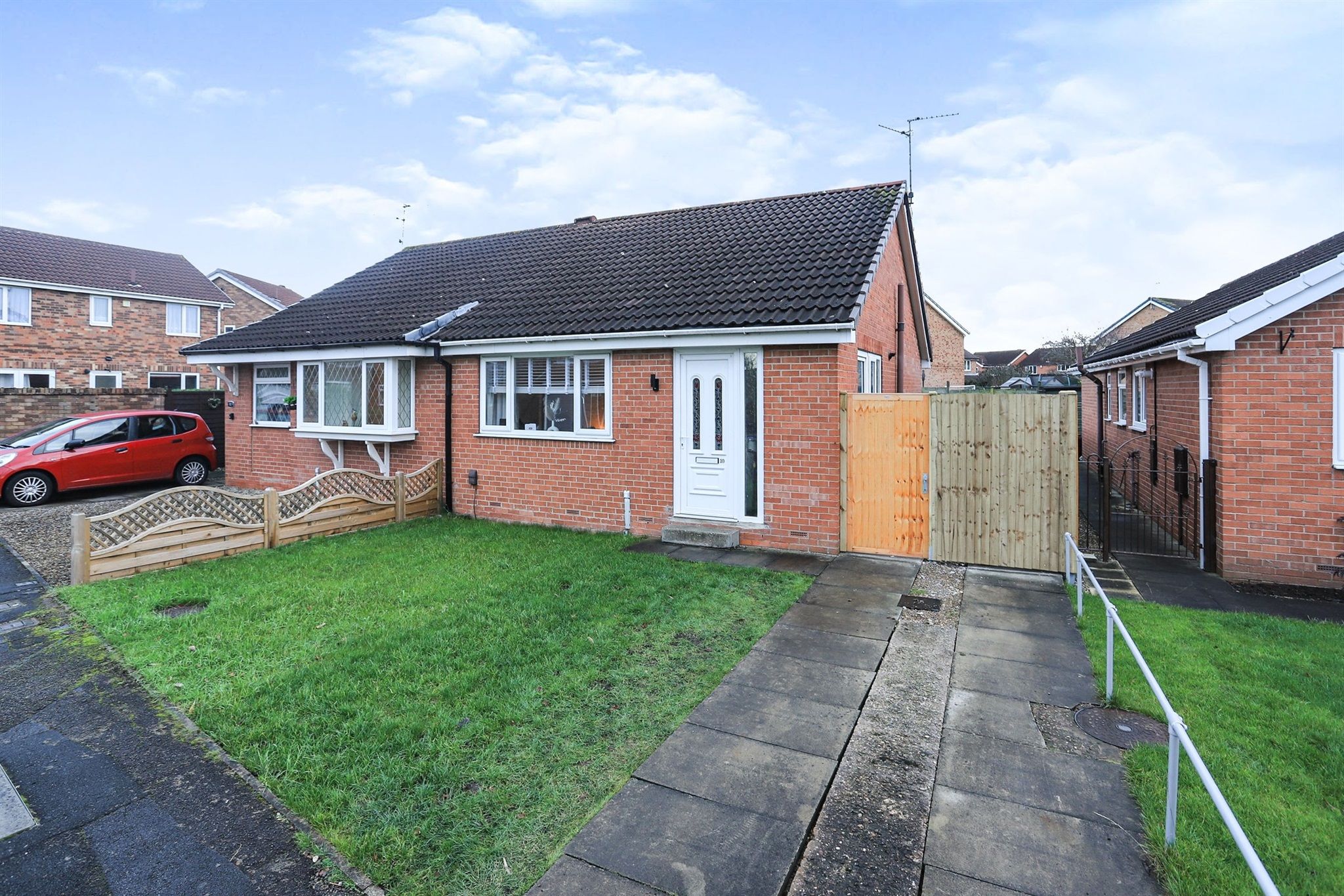 2 bed semidetached bungalow for sale in Loxley Close, York YO30 Zoopla