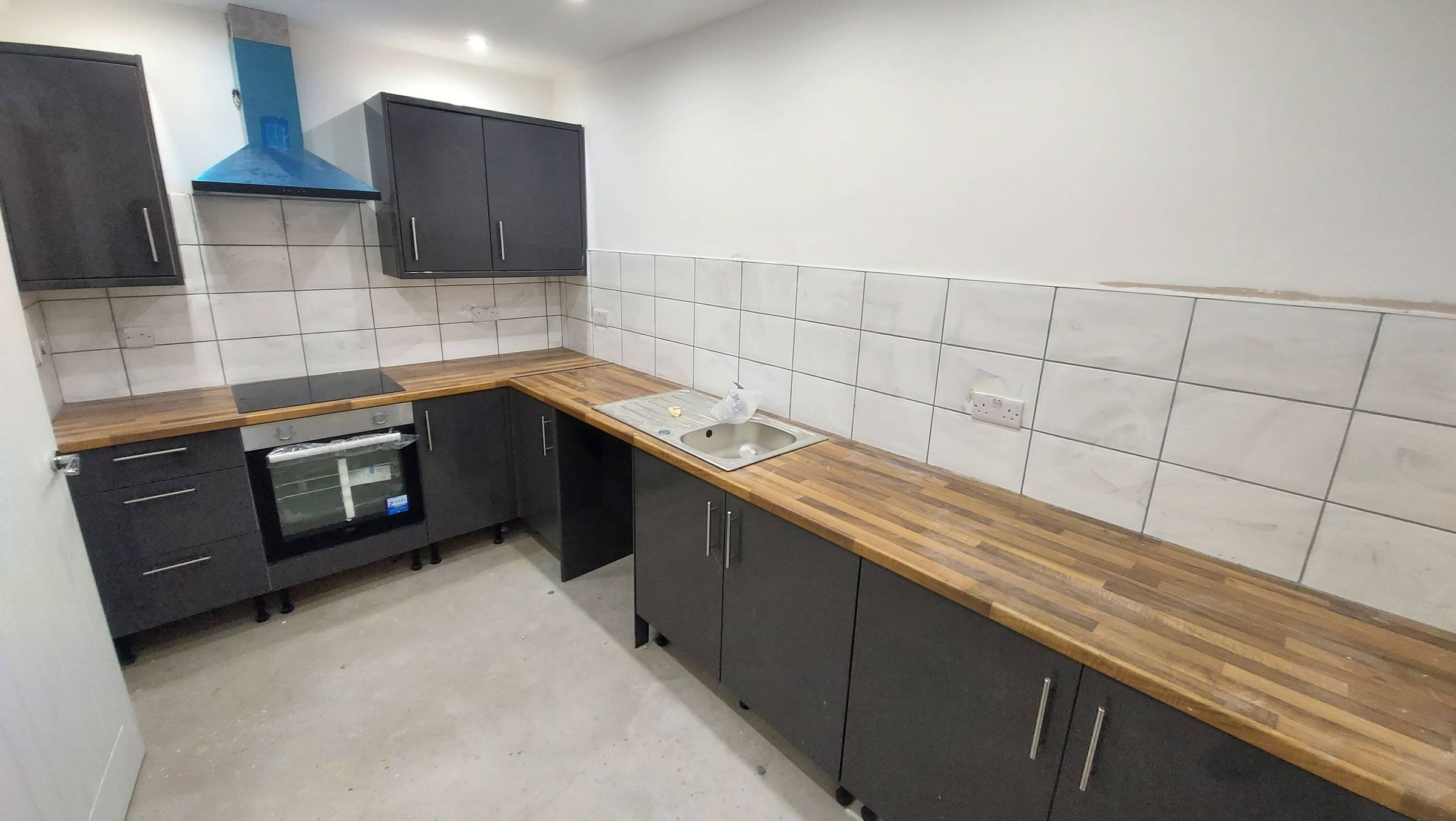 2 bed flat to rent in Commercial Street, Risca, Newport NP11 Zoopla