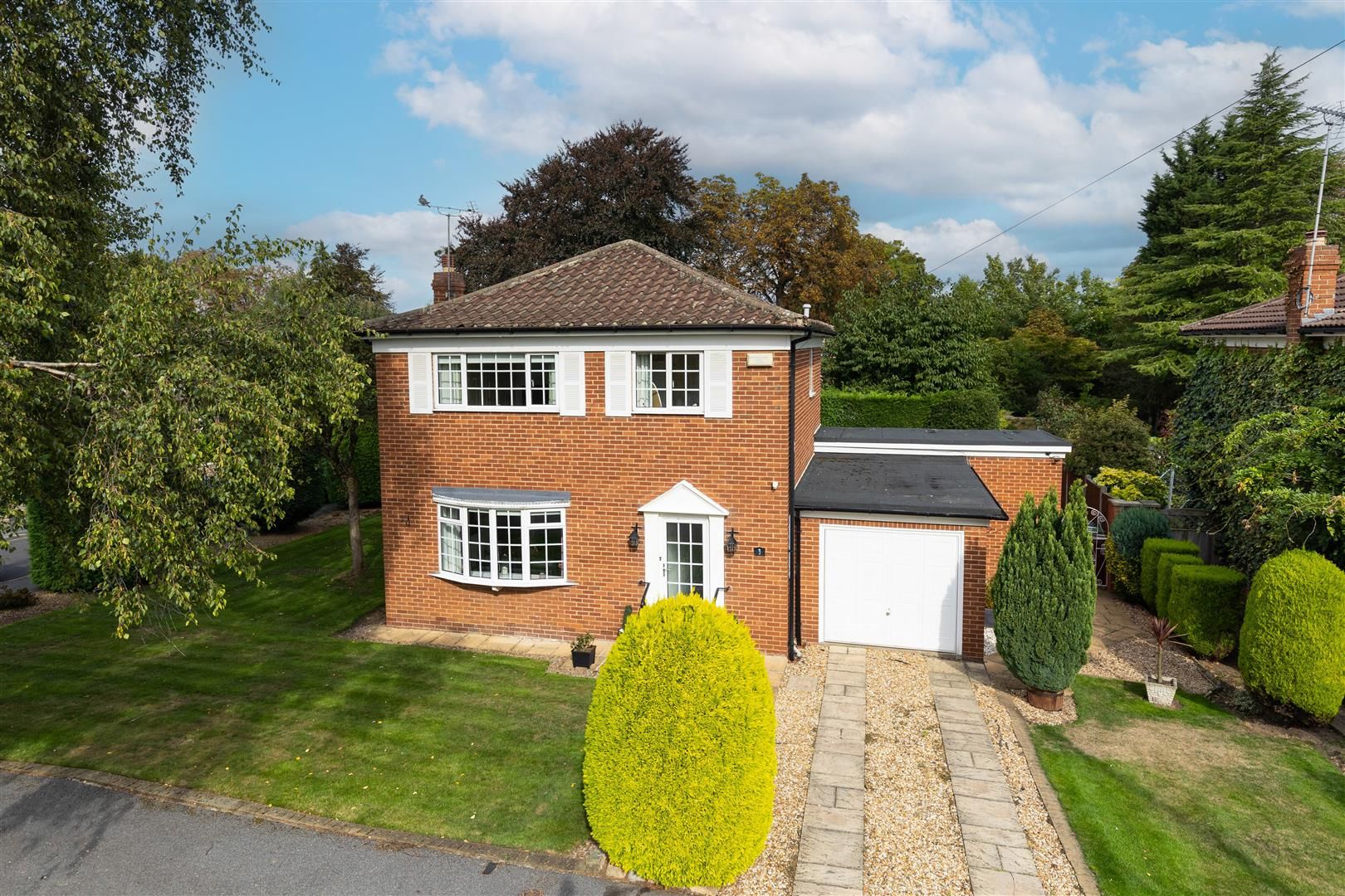 3 bed detached house for sale in Woodland Park, Oulton, Leeds LS26 Zoopla