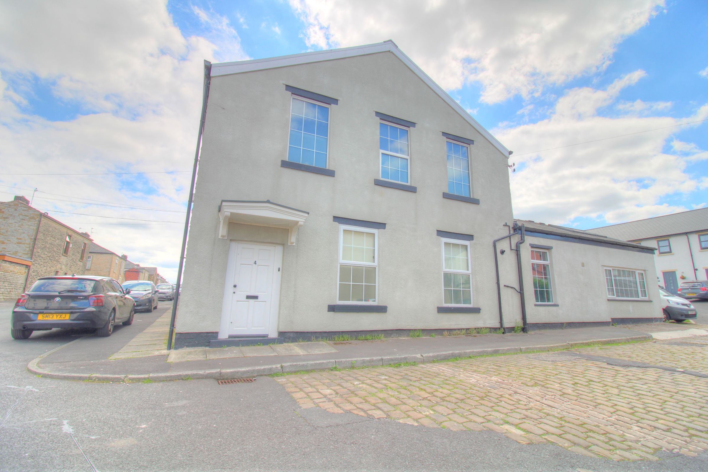 2 bed end terrace house for sale in Eachill Road, Rishton, Blackburn