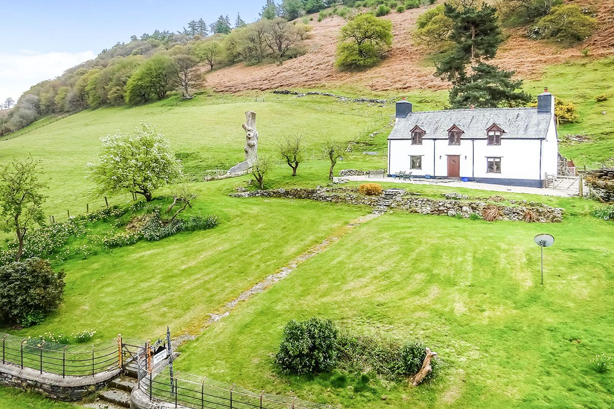 3 bed detached house for sale in Llangynog, Oswestry, Shropshire SY10