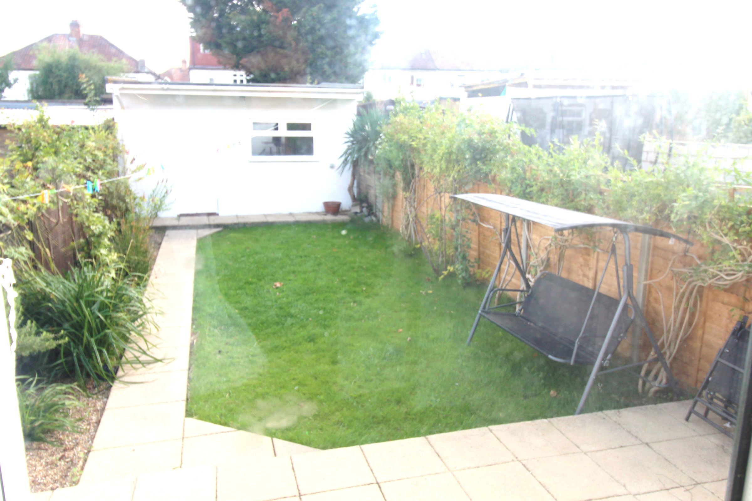 4 bed terraced house to rent in Meadowbank Road, Kingsbury NW9 Zoopla