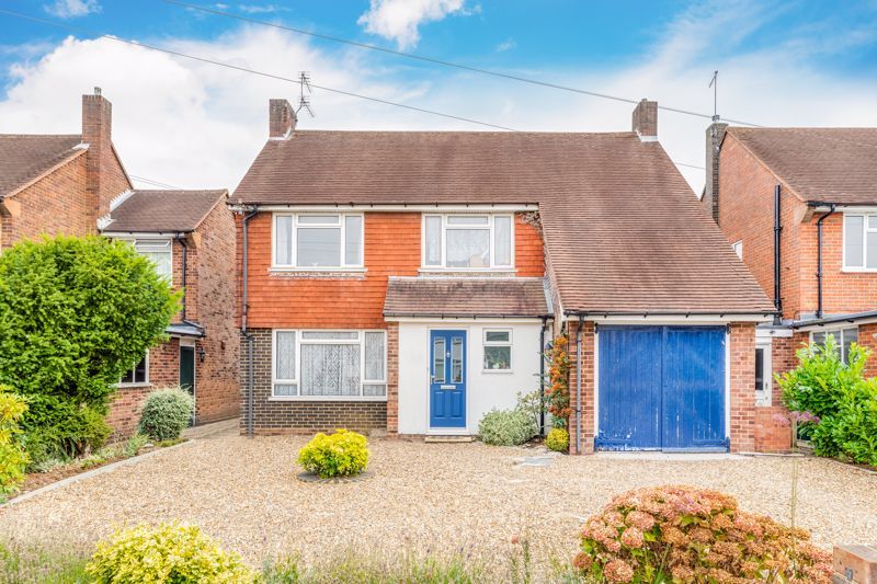 4 bed detached house for sale in Brackenwood, SunburyOnThames TW16