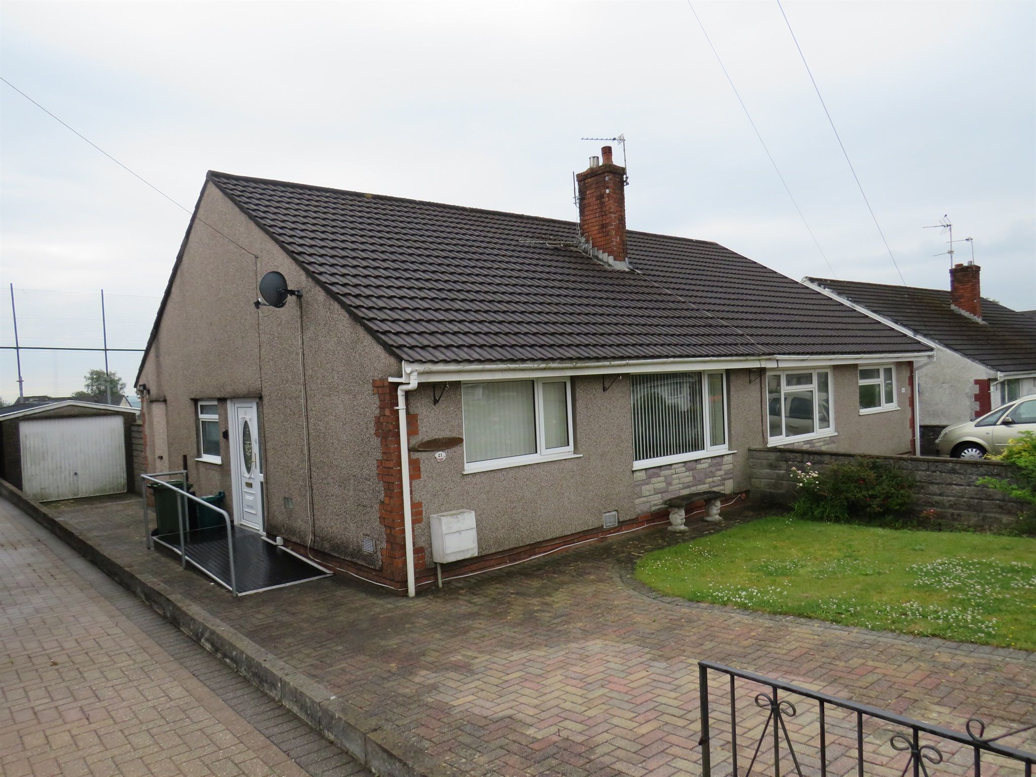 2 bed semidetached bungalow for sale in Heol Y Coed, Beddau