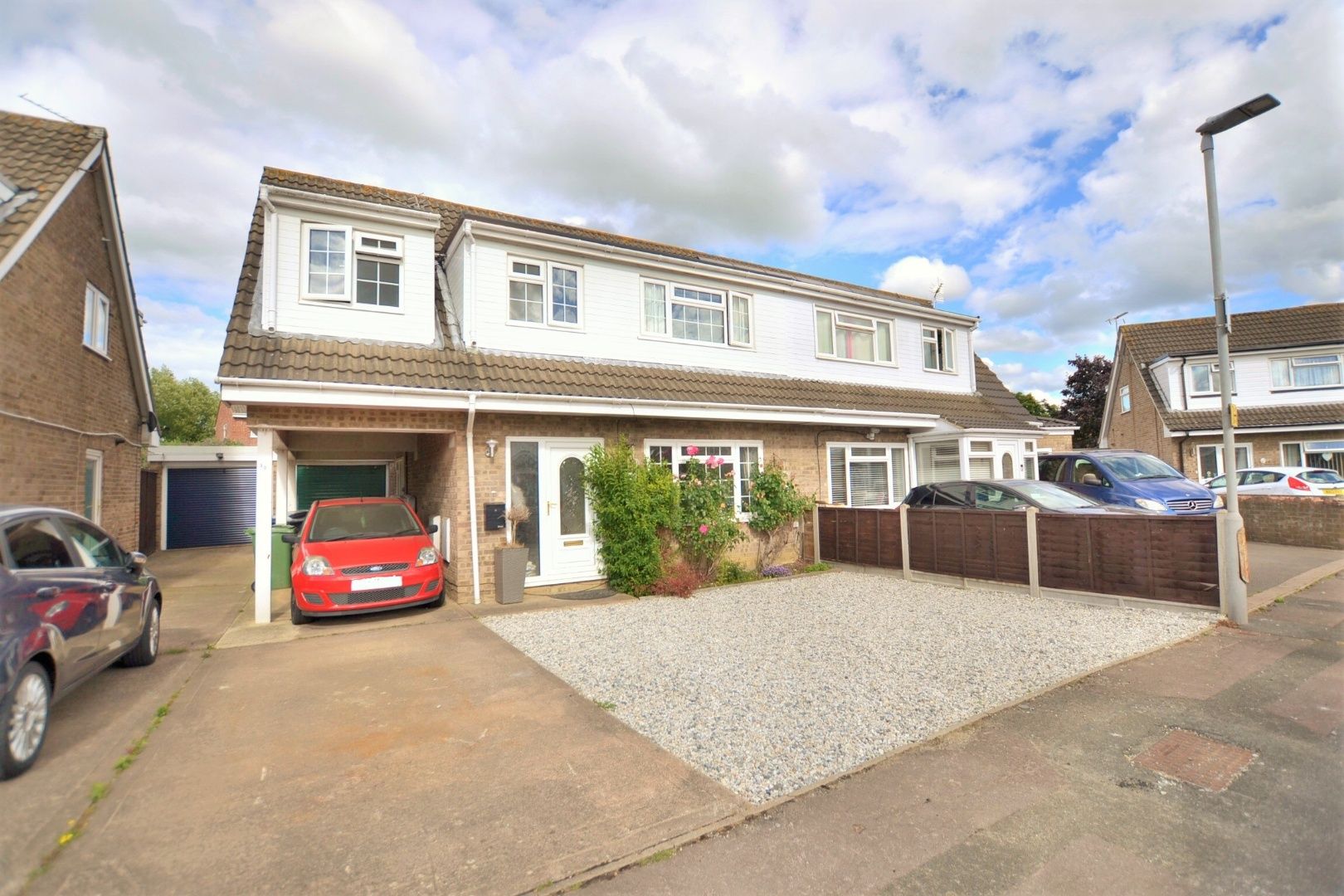 4 bed semidetached house for sale in Oriole Way, Abbeydale, Gloucester