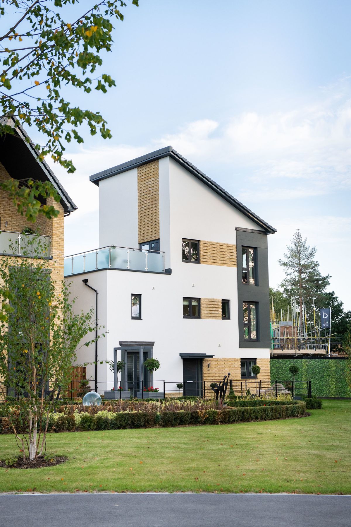New home, 4 bed detached house for sale in "Harlington" at Buckler Ride