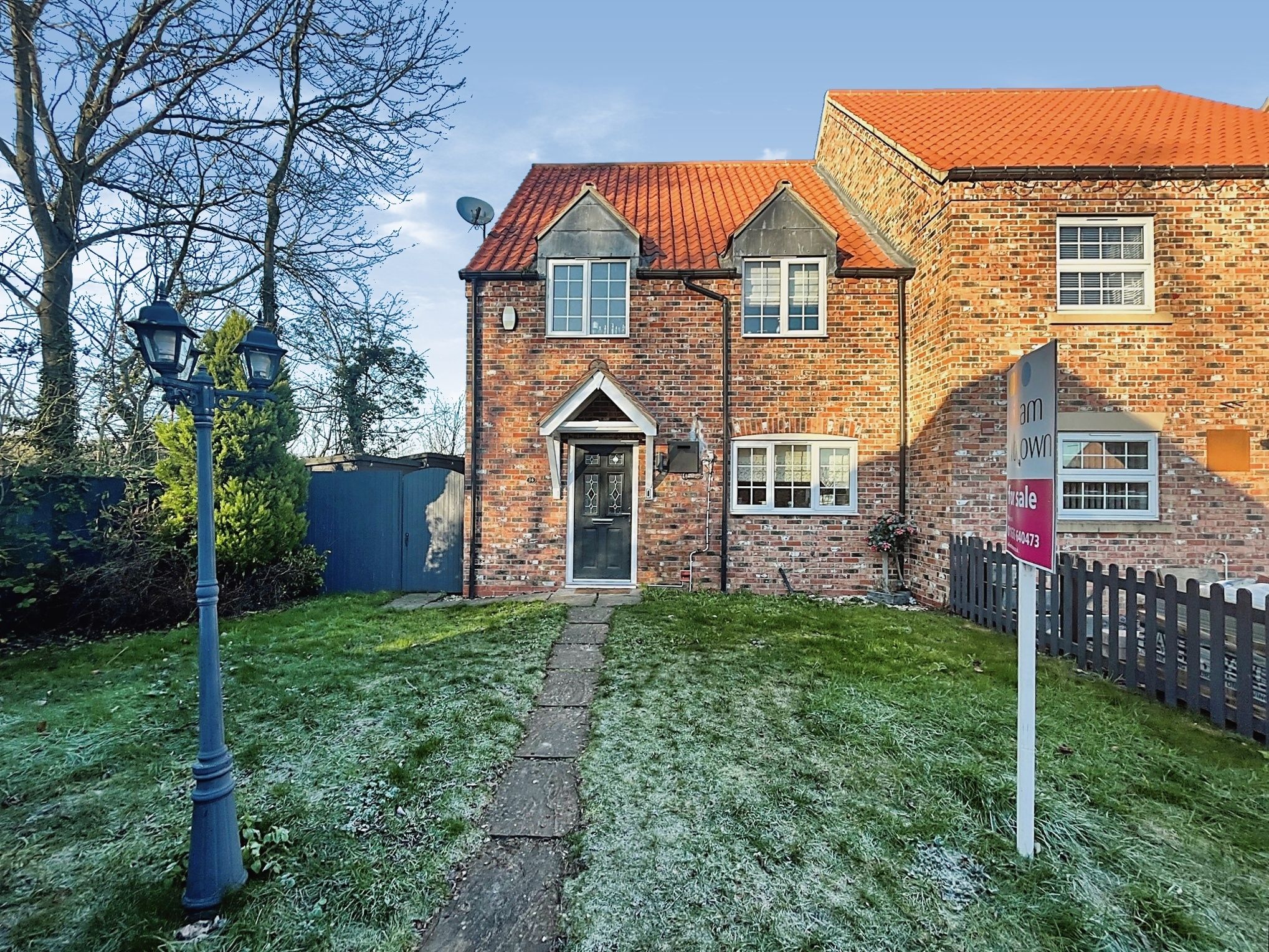 3 bed semidetached house for sale in Skayman Fields, CarltonLe