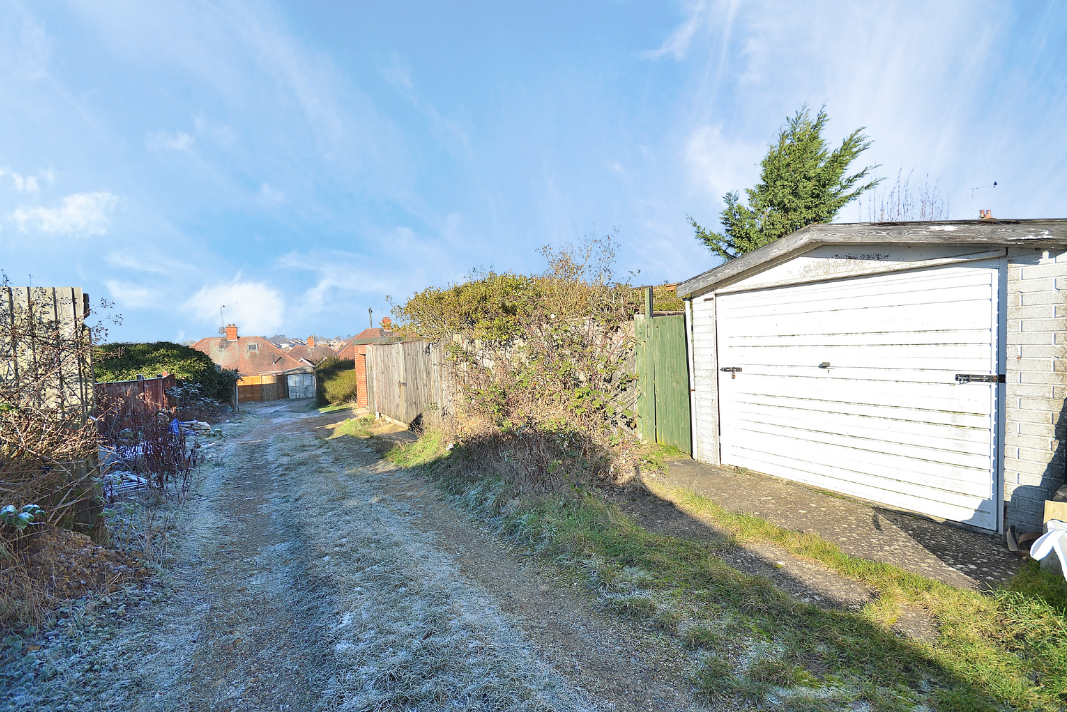 3 bed bungalow for sale in Greville Avenue, Spinney Hill, Northampton