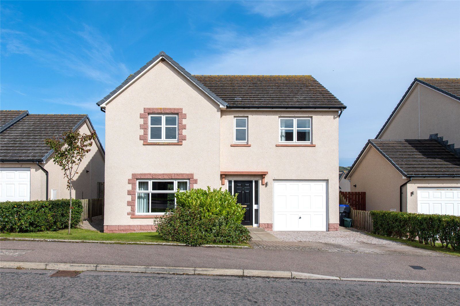 4 bed detached house to rent in 5 Queen Johanna Drive, Inverbervie DD10