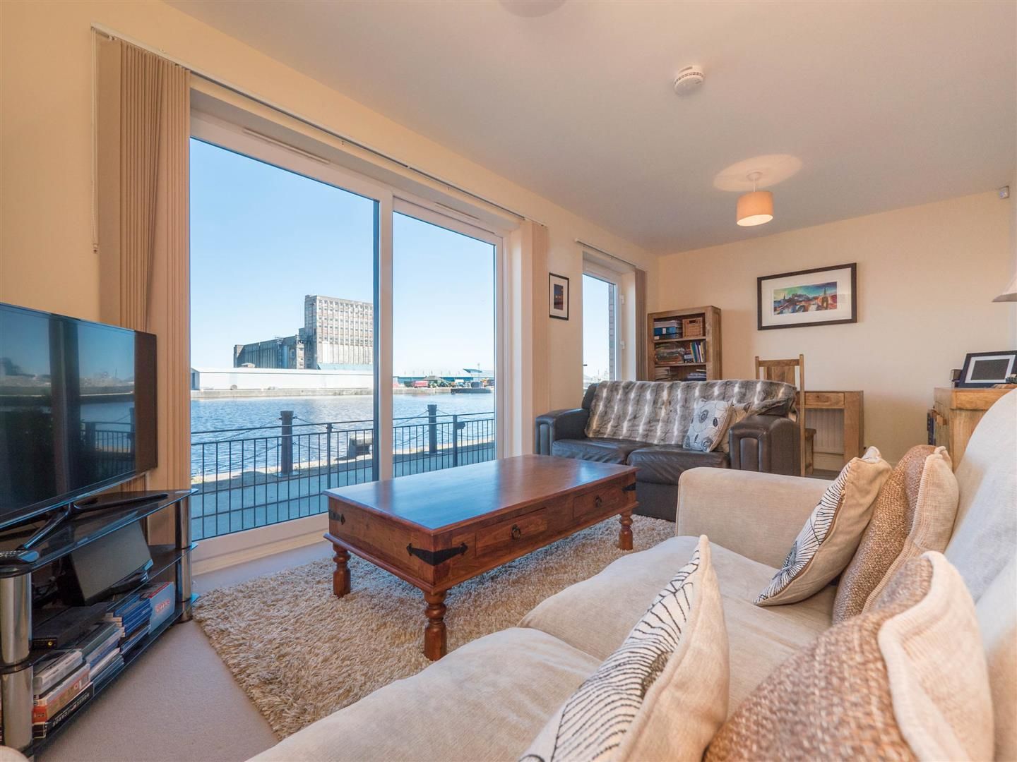 8 Stevedore Place, Edinburgh EH6  