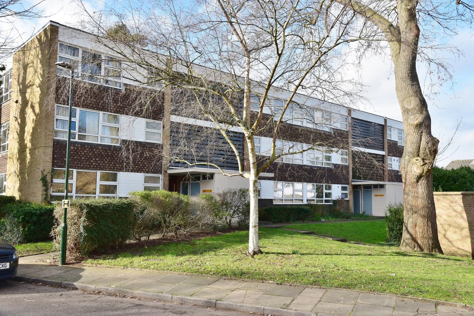 2 bed flat for sale in Bucklands Road, Teddington TW11 Zoopla