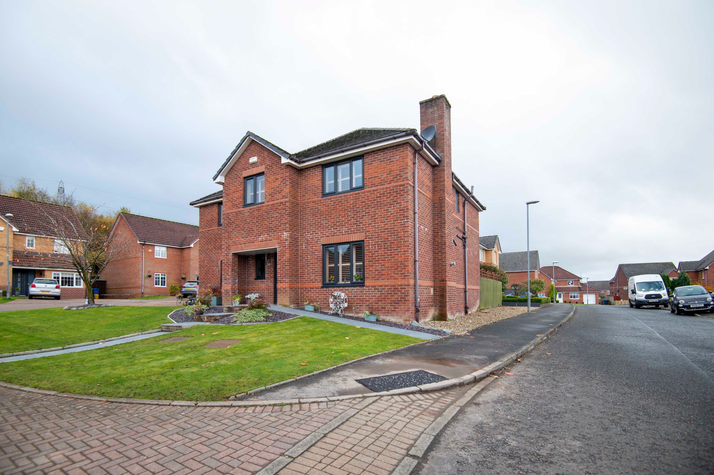 5 bed detached house for sale in Huntly Gardens, Westcraigs, Blantyre