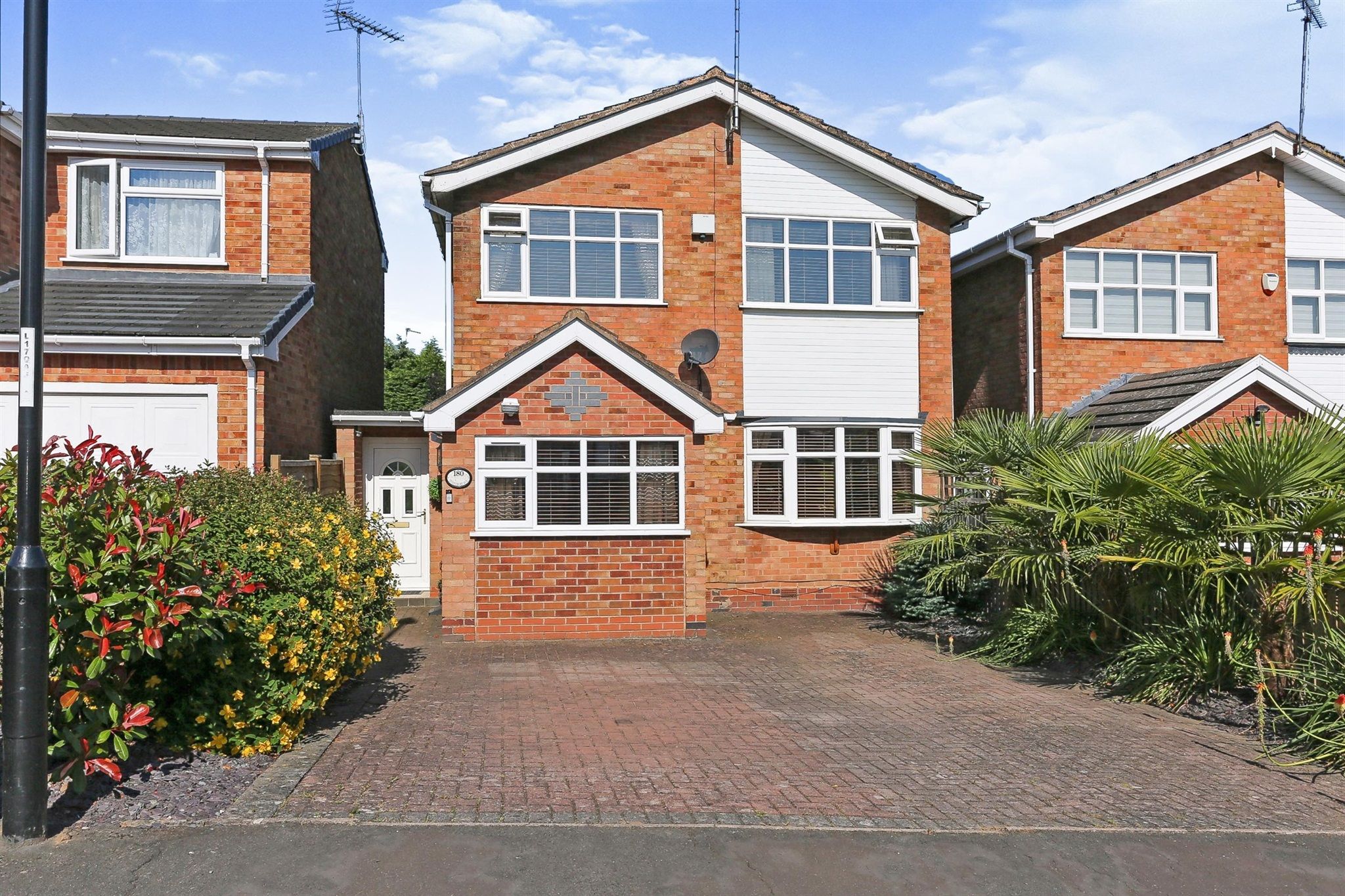 4 bed detached house for sale in Stonebury Avenue, Coventry CV5 Zoopla