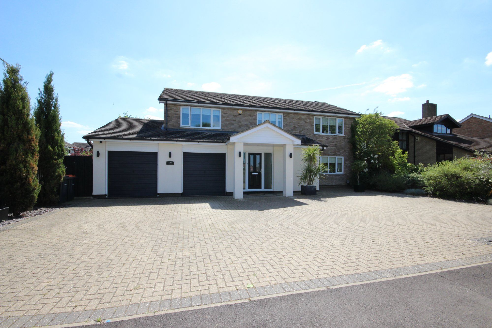 5 bed detached house for sale in Wentworth Drive, Bedford MK41 Zoopla