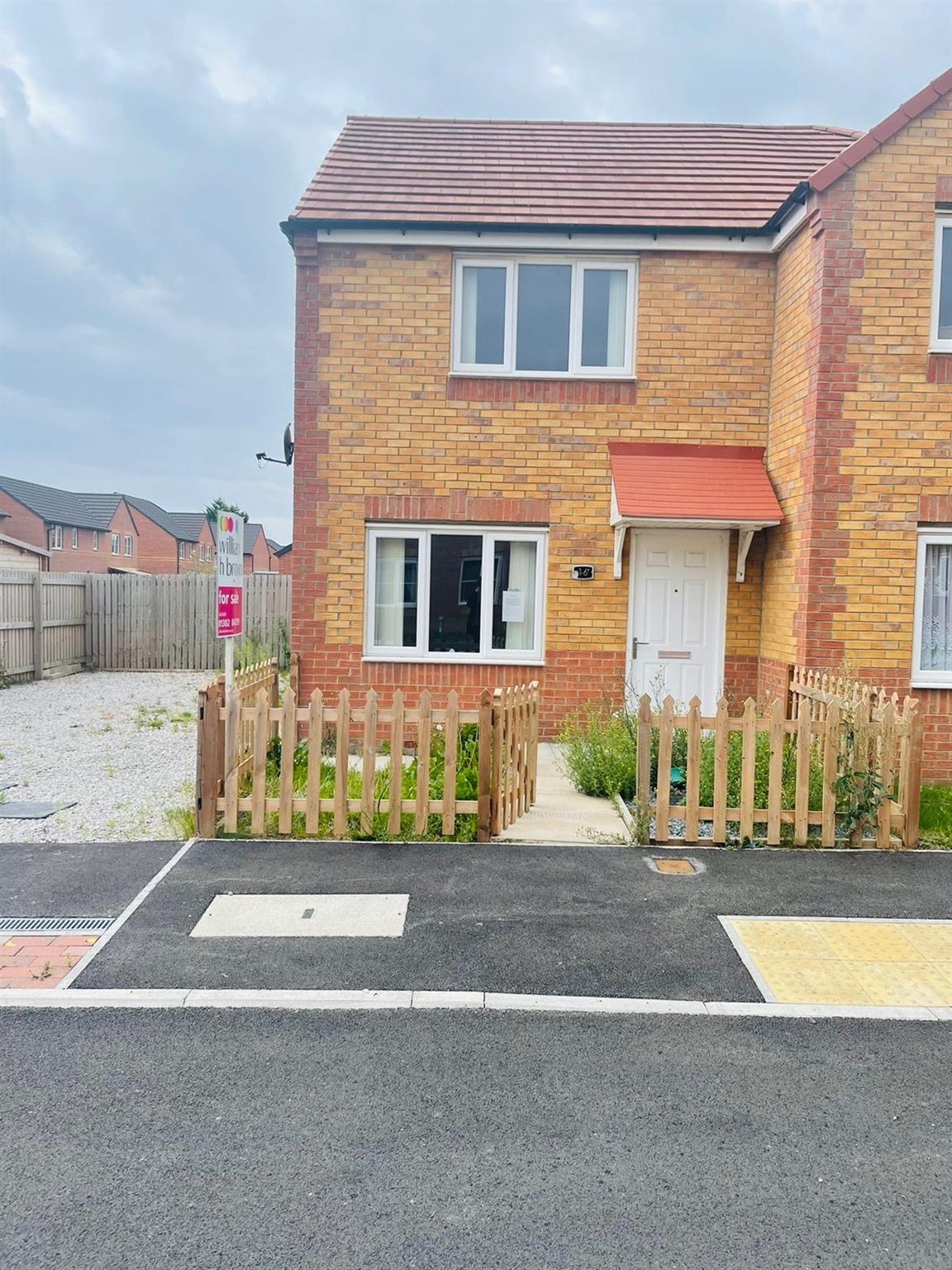 2 bed semidetached house for sale in Sharleston Drive, Stainforth, Doncaster DN7 Zoopla