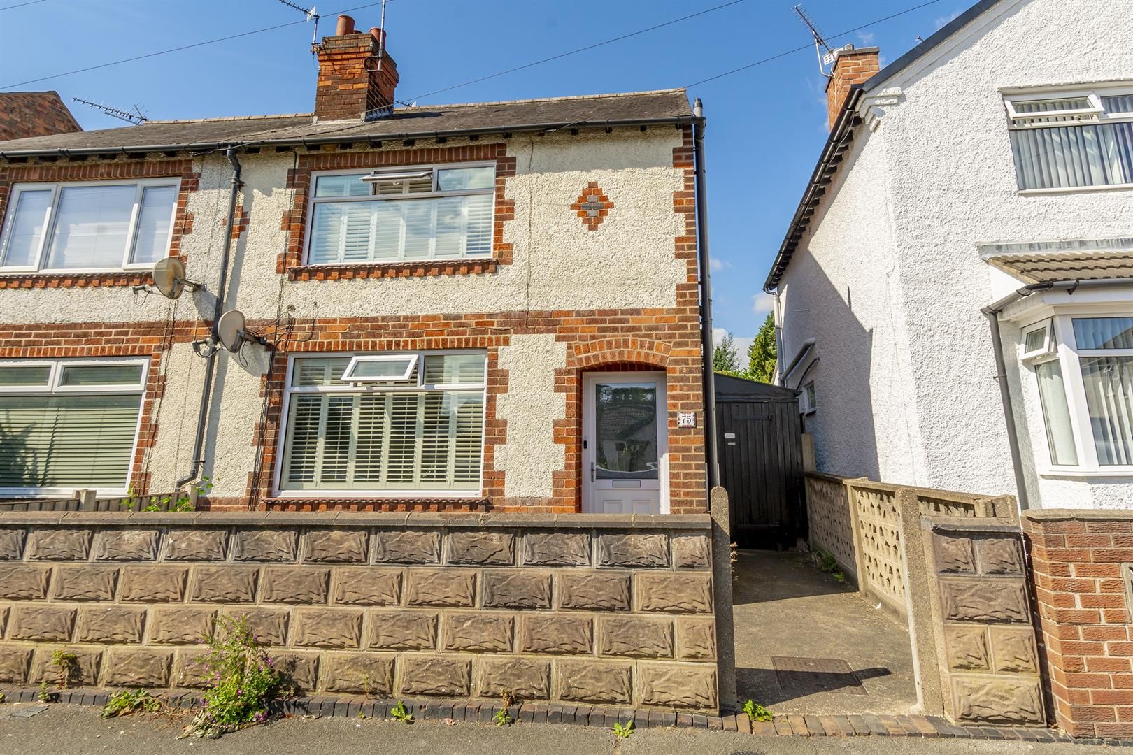 3 bed semidetached house for sale in Myrtle Avenue, Long Eaton