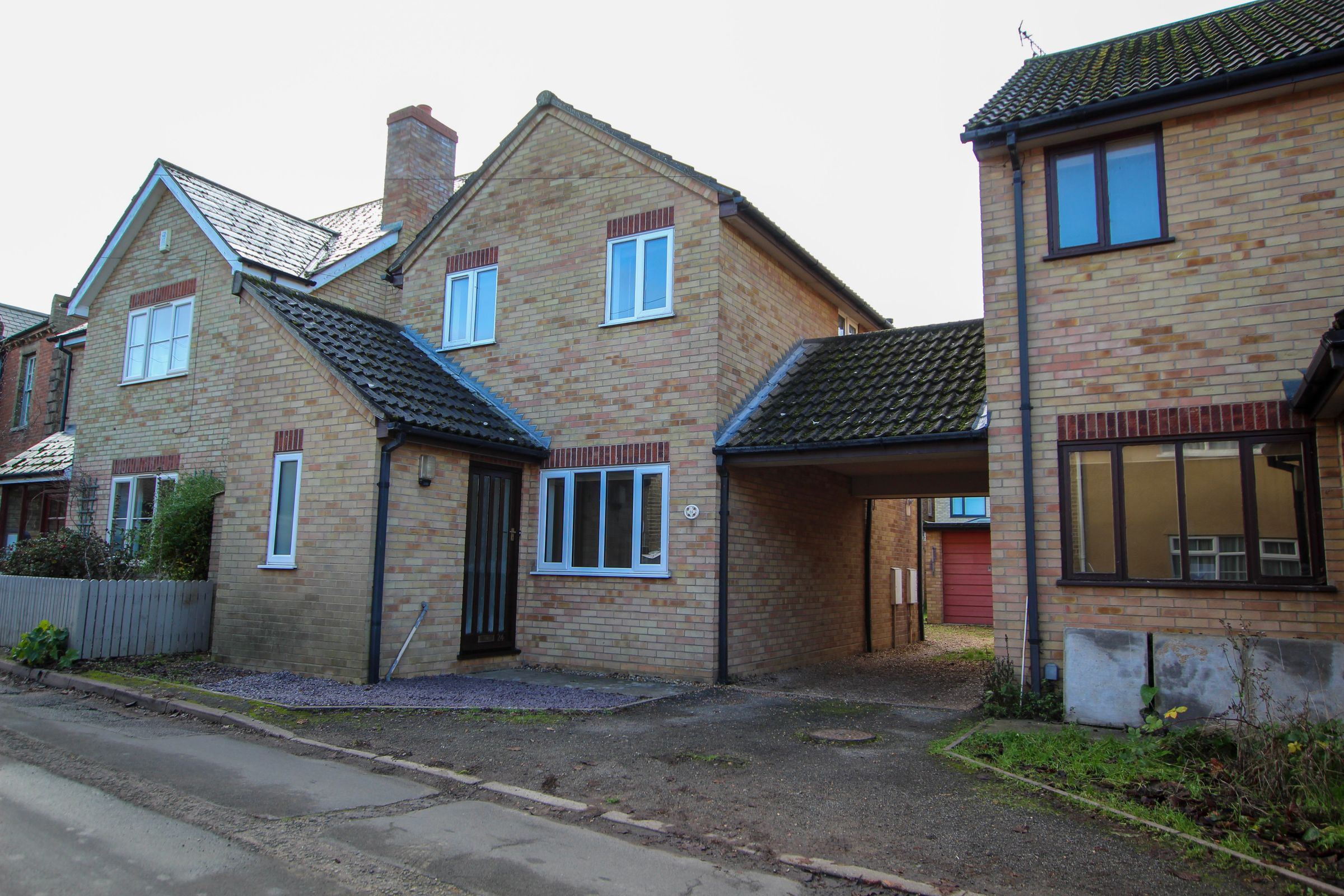 3 bed linkdetached house for sale in Rooks Street, Cottenham