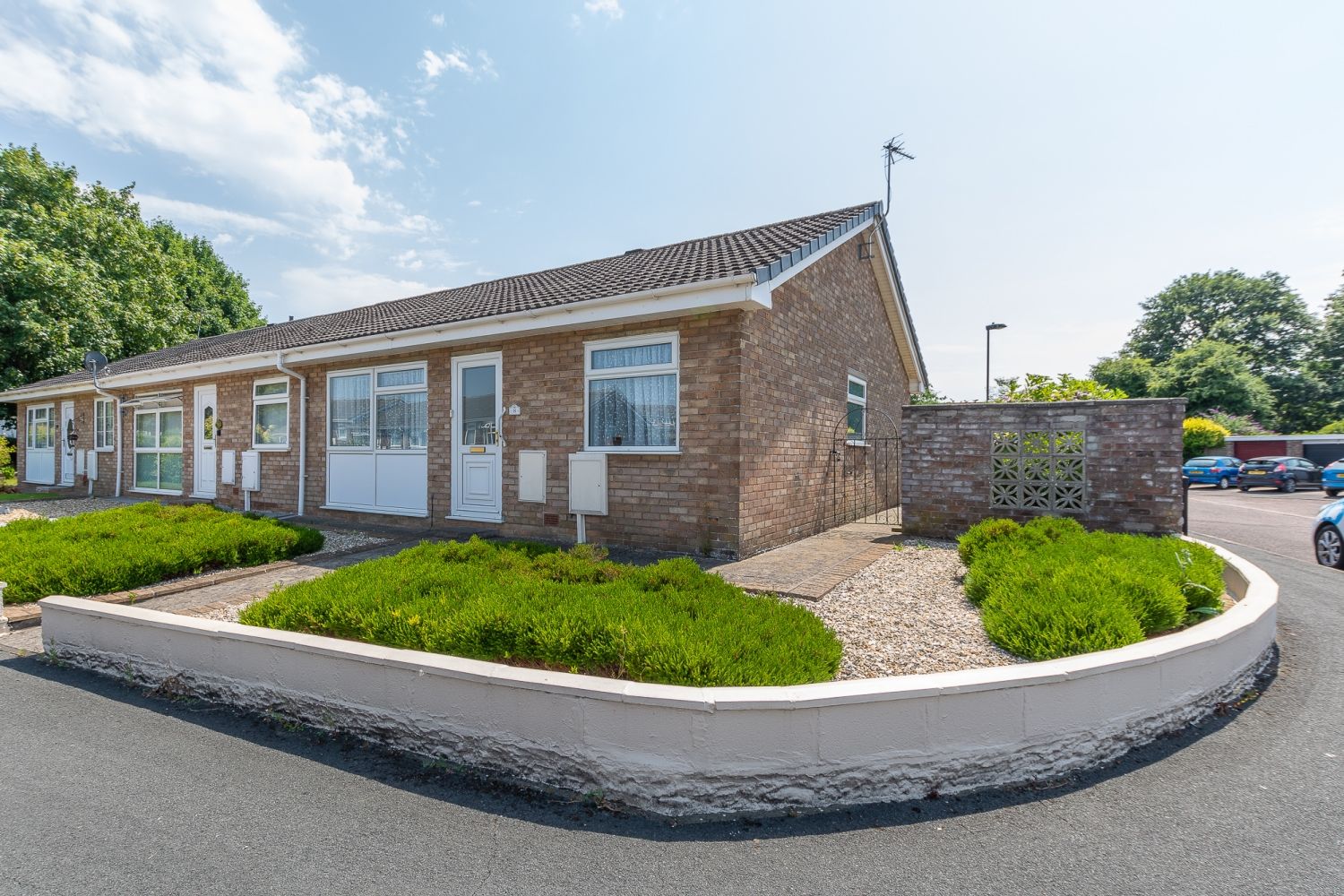 2 bed bungalow for sale in Rodborough, Yate, Bristol BS37 Zoopla