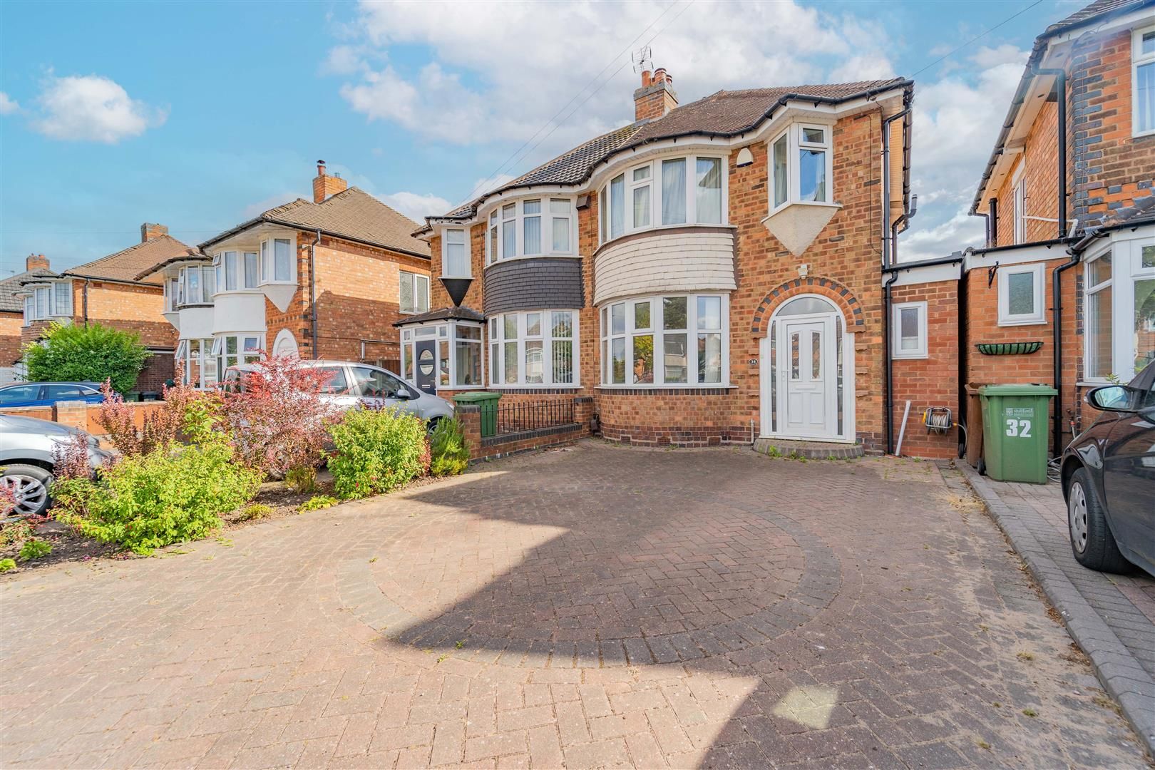 3 bed property for sale in Wellsford Avenue, Solihull B92 Zoopla