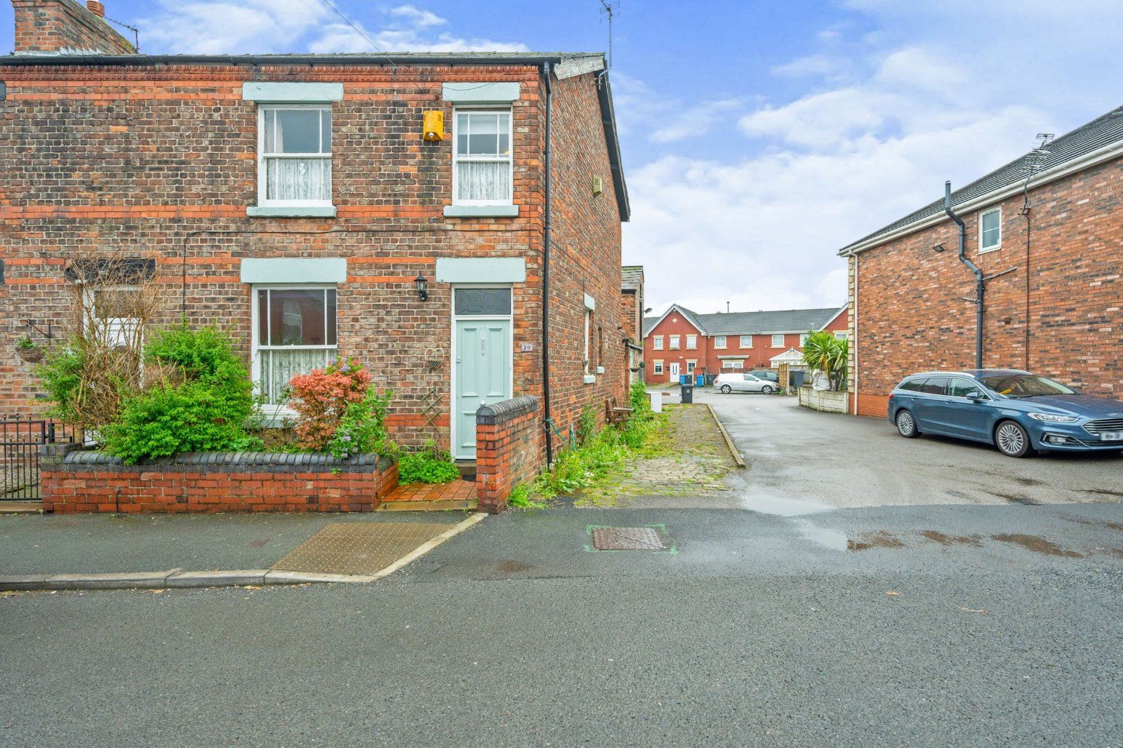 3 bed end terrace house for sale in Grosvenor Road, Prescot, Merseyside