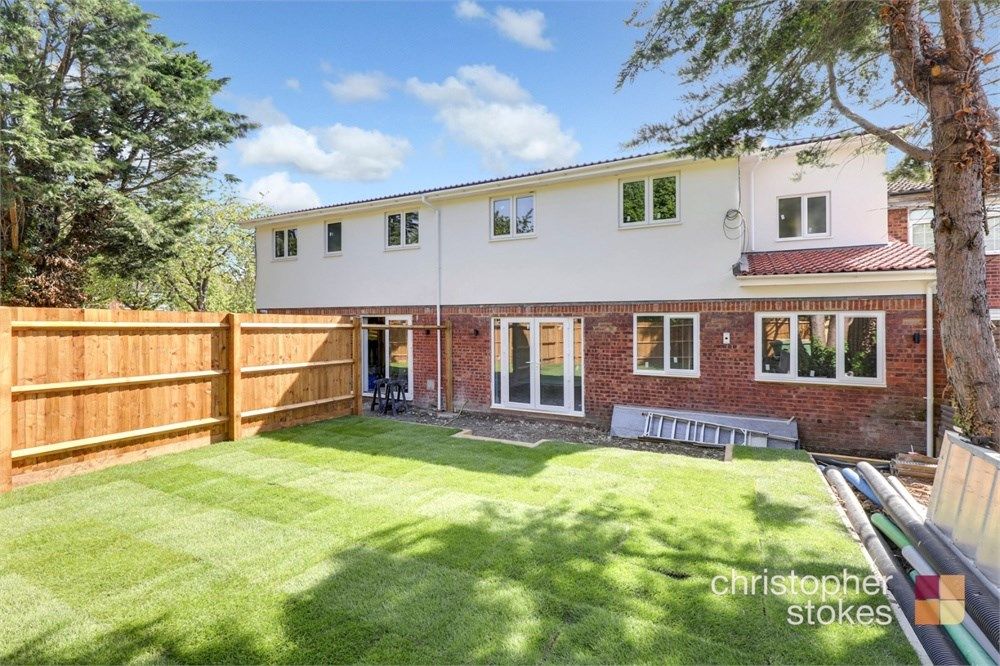 New home, 4 bed terraced house for sale in Elderbek Close, Cheshunt EN7 Zoopla