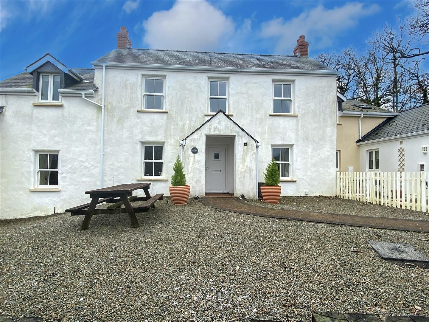 3 bed flat for sale in Redberth Gardens, Redberth, Tenby SA70 Zoopla