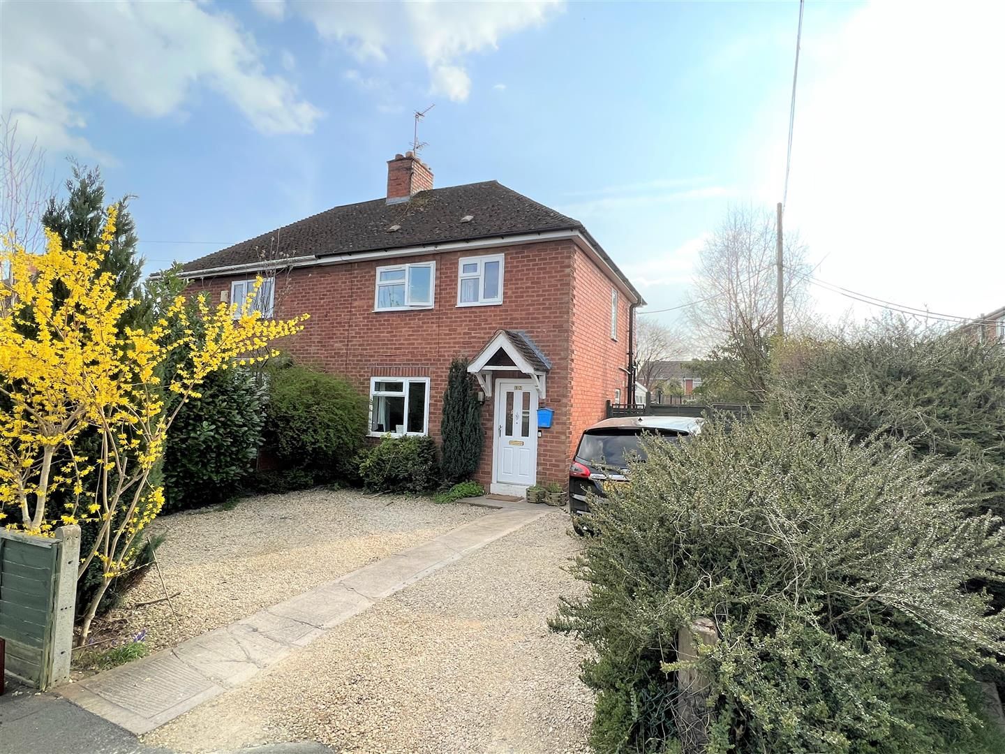 3 bed semidetached house for sale in The Tythings, Newent GL18 Zoopla
