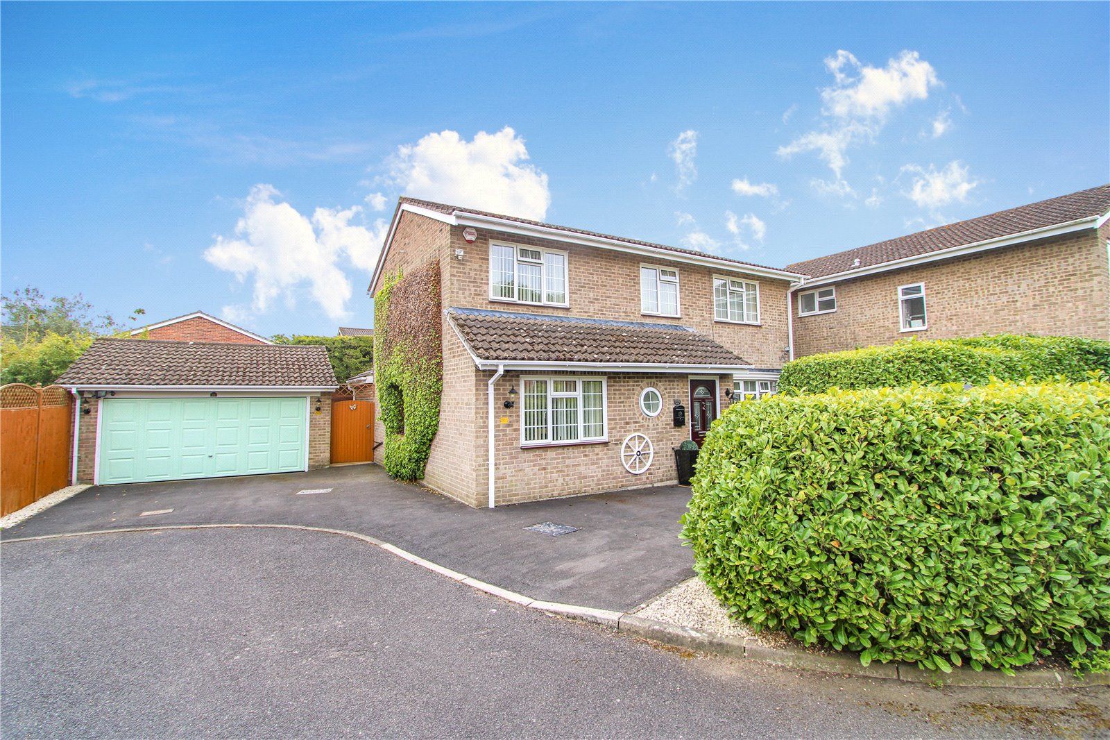 4 bed detached house for sale in Hursley Drive, Langley, Southampton