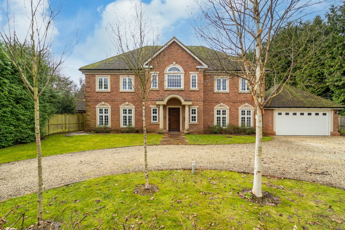 6 bed detached house to rent in Wheatfield Road, Harpenden AL5 Zoopla