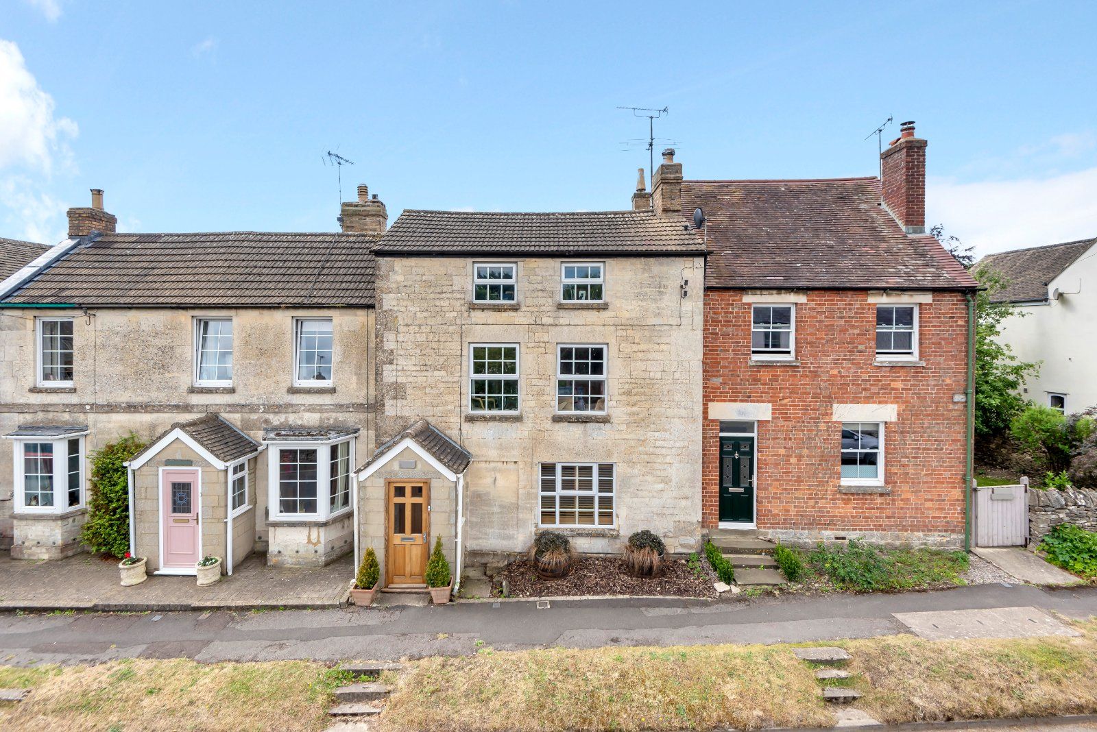 3 bed terraced house for sale in Birdlip, Gloucestershire GL4 Zoopla
