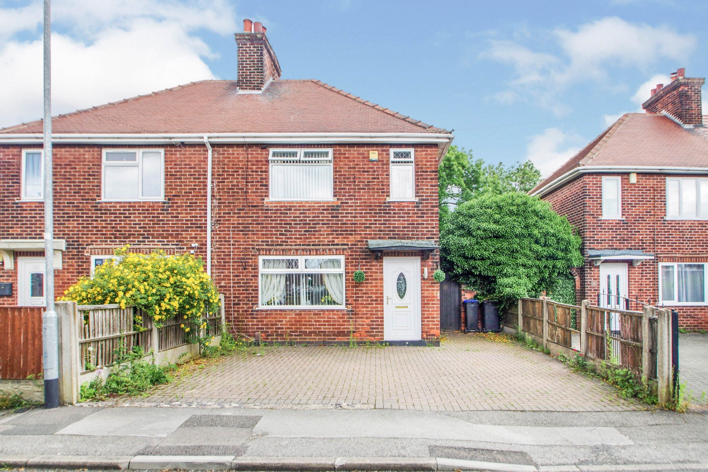 3 bed semidetached house for sale in Barker Avenue, SuttonInAshfield