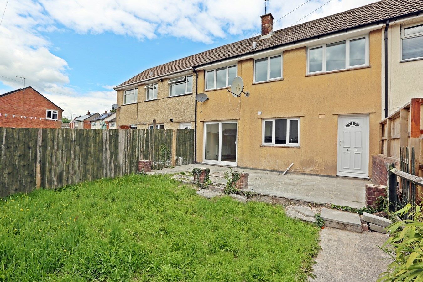 2 bed terraced house for sale in Cae Fardre, Church Village, Pontypridd