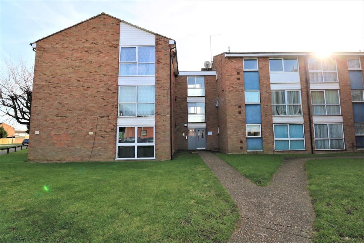 2 bed flat to rent in Flat, Ashlands Court, Coronation Avenue, East Tilbury, Tilbury RM18 Zoopla