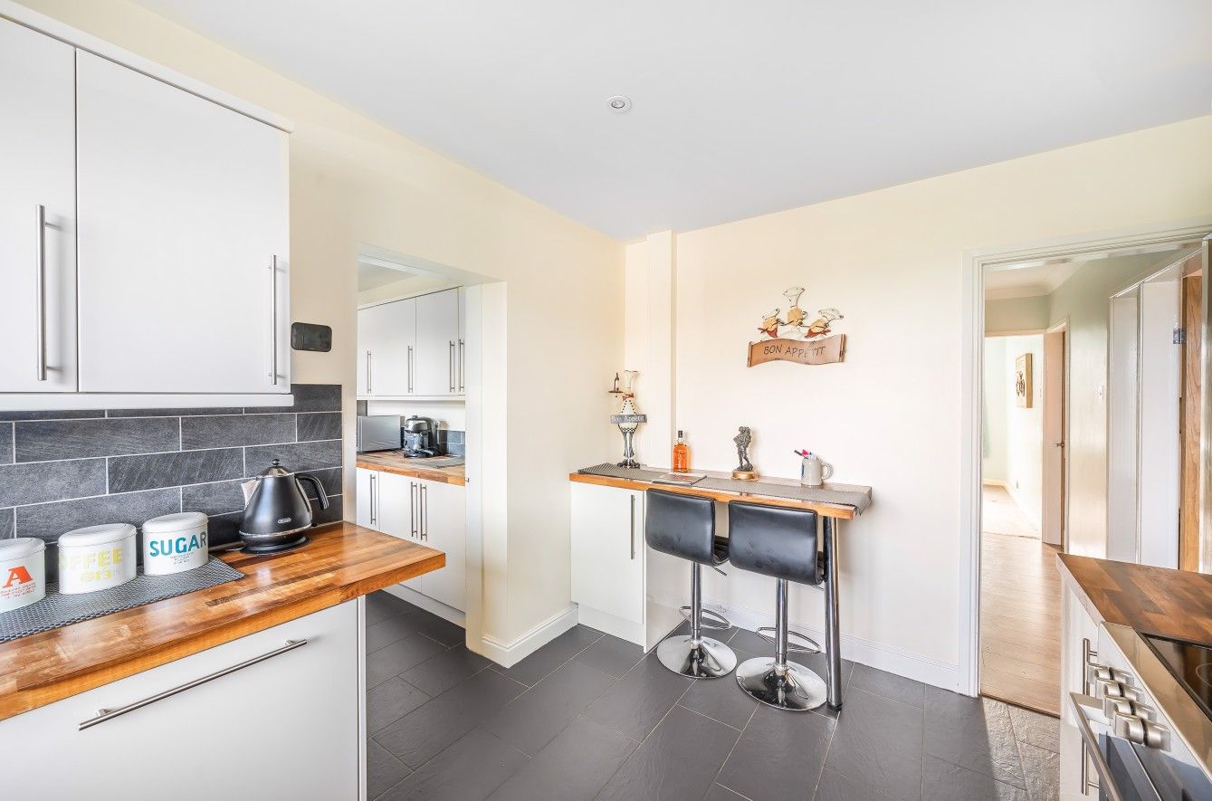 4 bed detached house for sale in Heathfield Lane, Boston Spa, Wetherby, West Yorkshire LS23 Zoopla