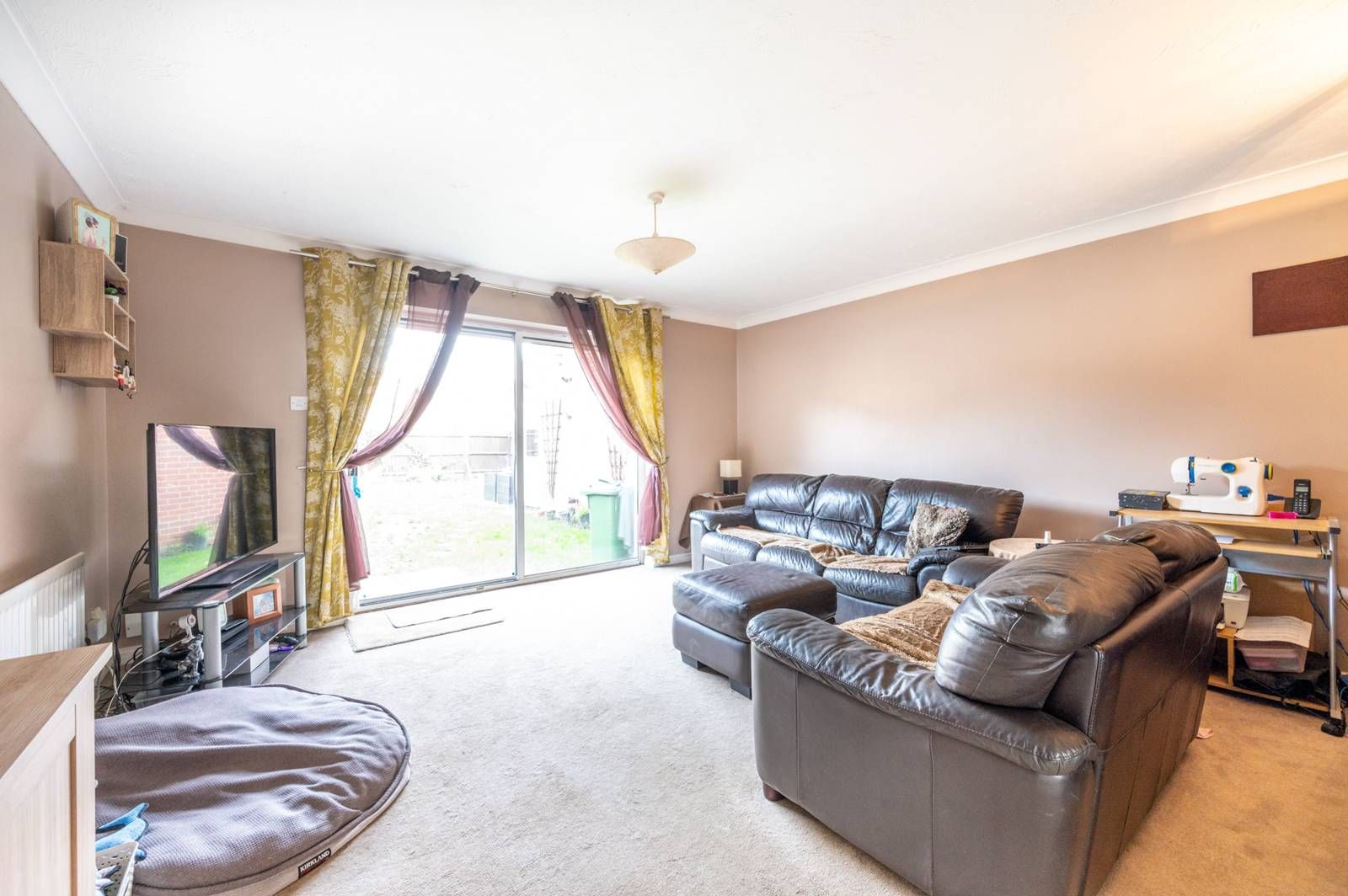 3 bed semidetached house for sale in Stern Close, Barking IG11 Zoopla
