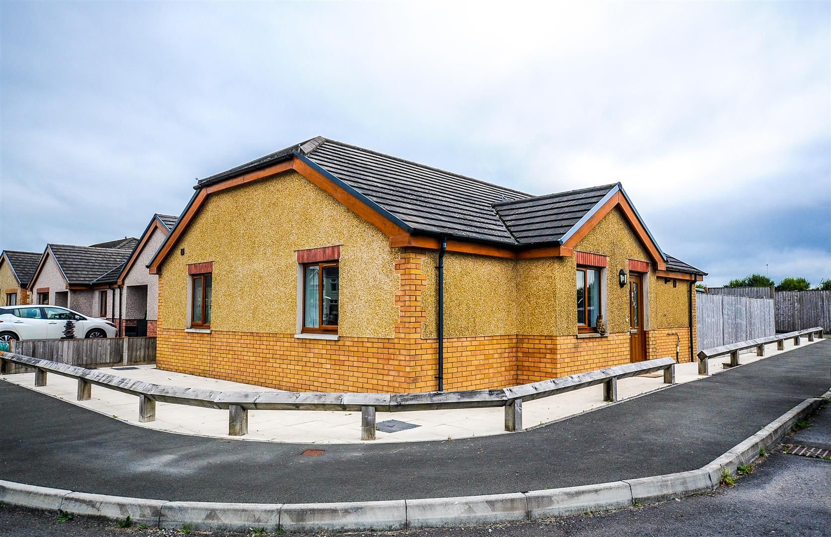 3 bed detached bungalow for sale in Parc Emlyn, Penygroes, Llanelli