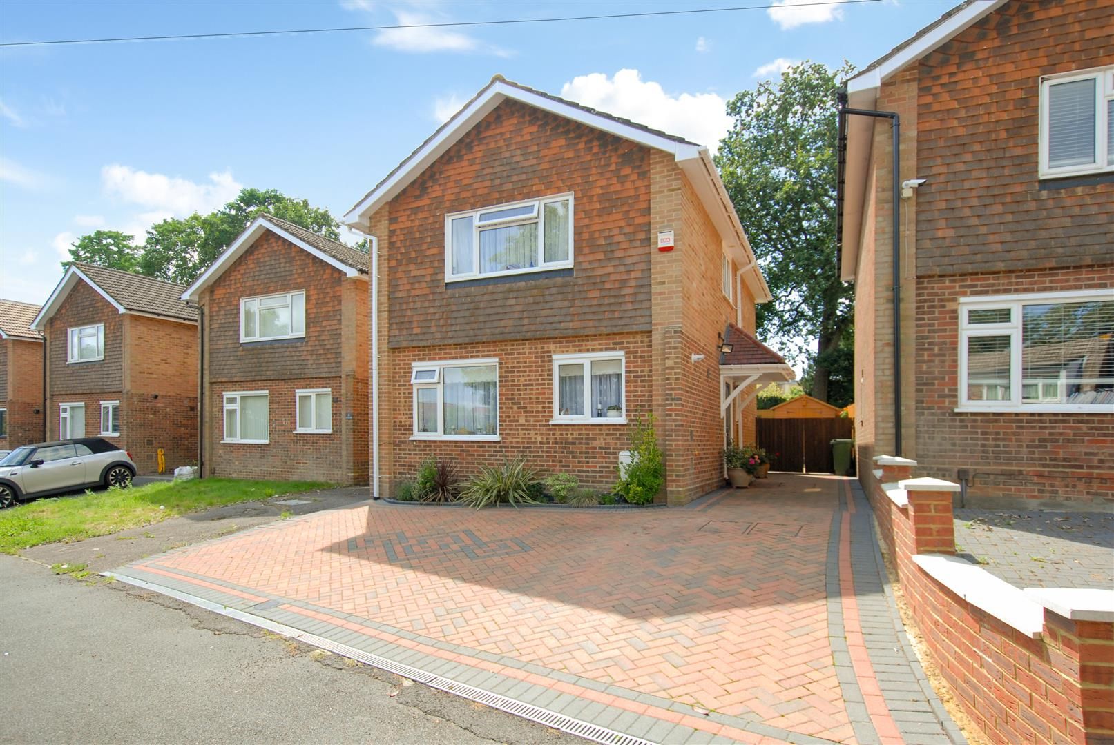 Sylvana Close, Uxbridge UB10  